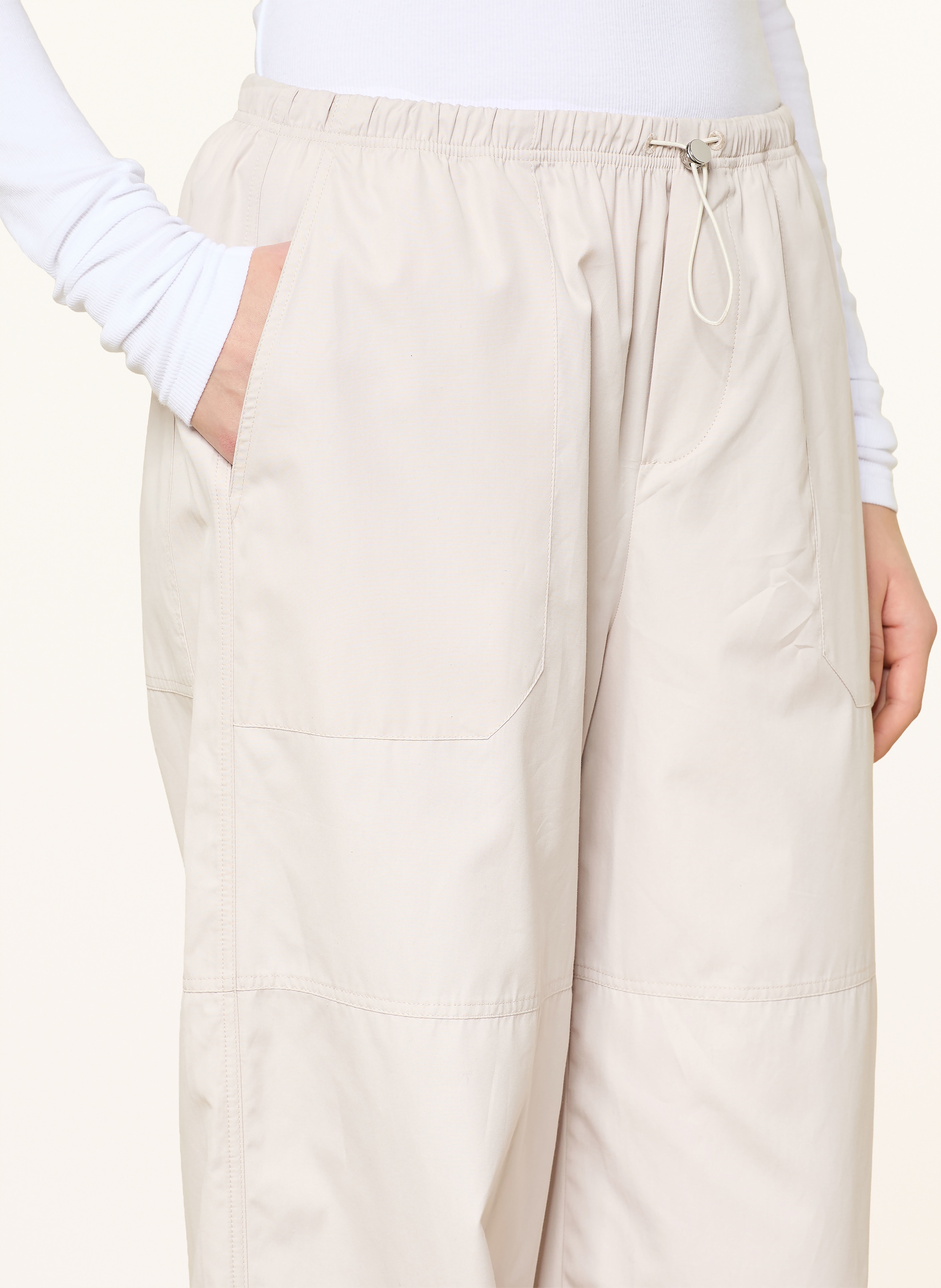 Thumbnail - Black Palms Hose Kaera Im Jogging-Stil beige