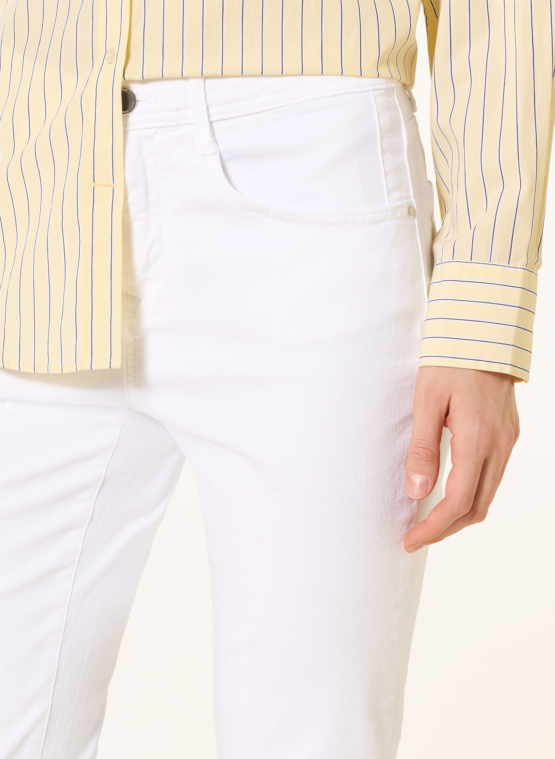 Thumbnail - Brax Straight Jeans Style.Mary Regular Fit weiss