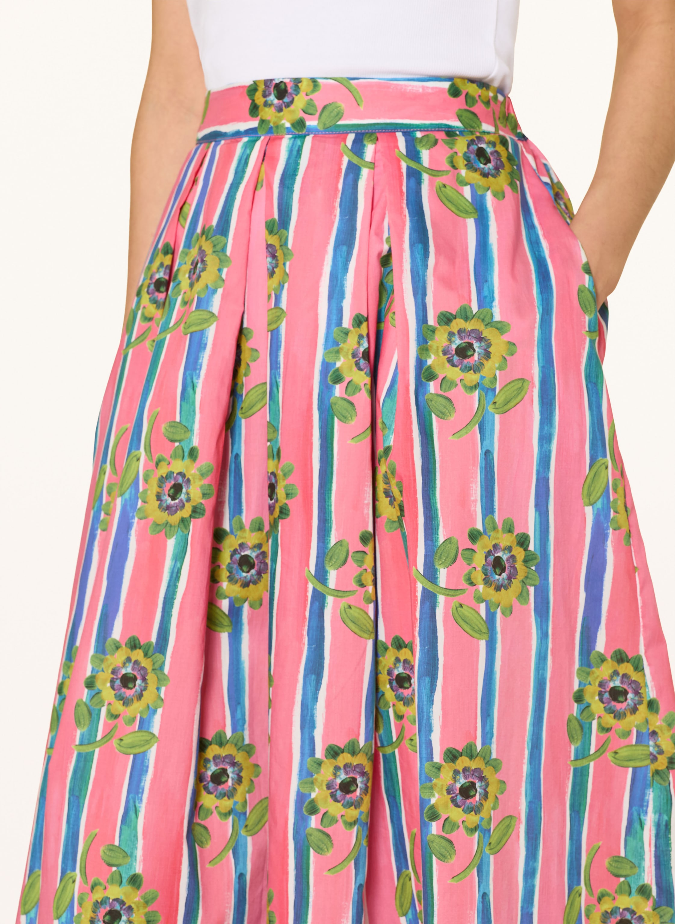 Thumbnail - Rossana Diva Rock rosa