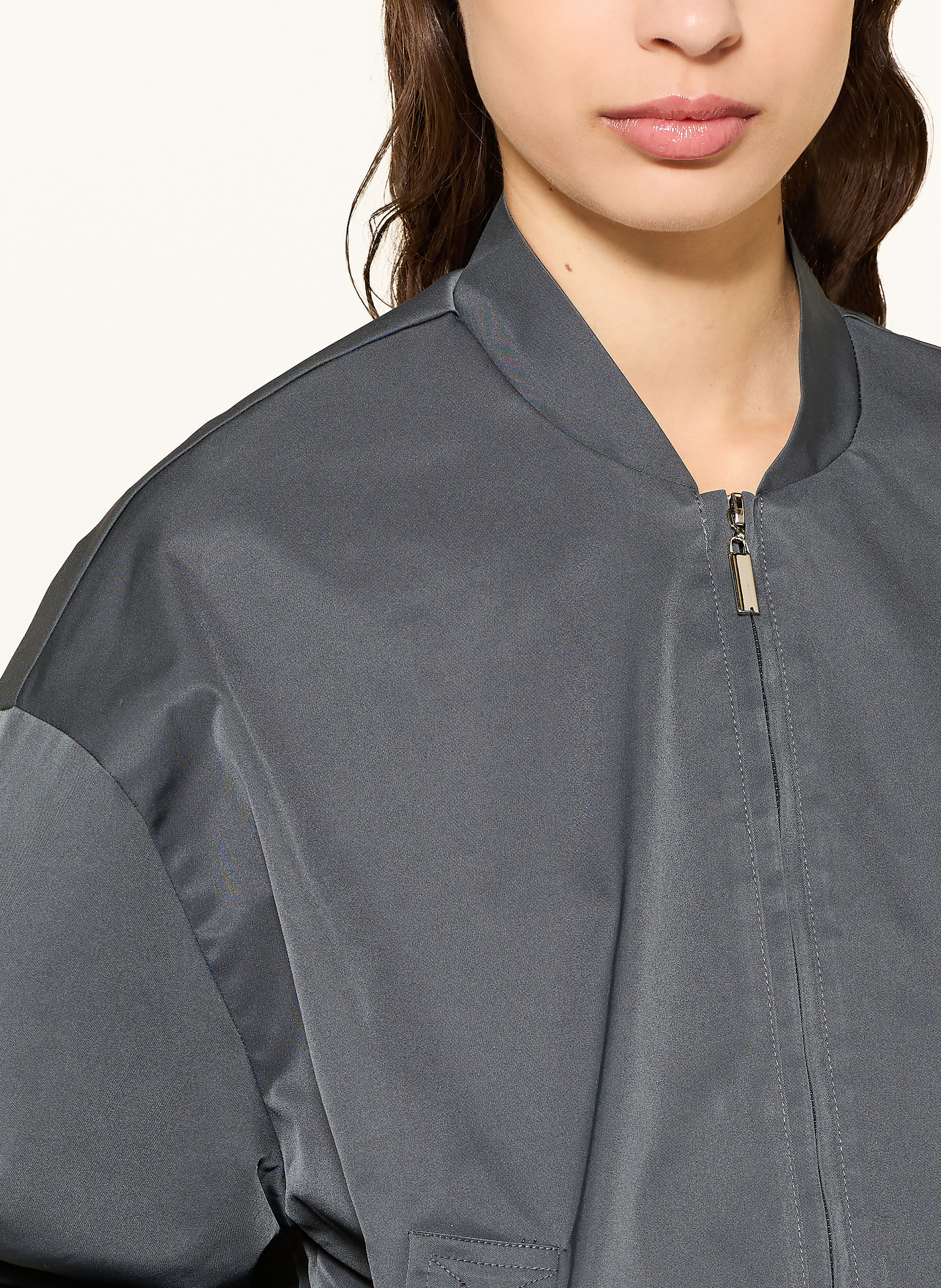 Thumbnail - Mrs & Hugs Blouson Abby grau