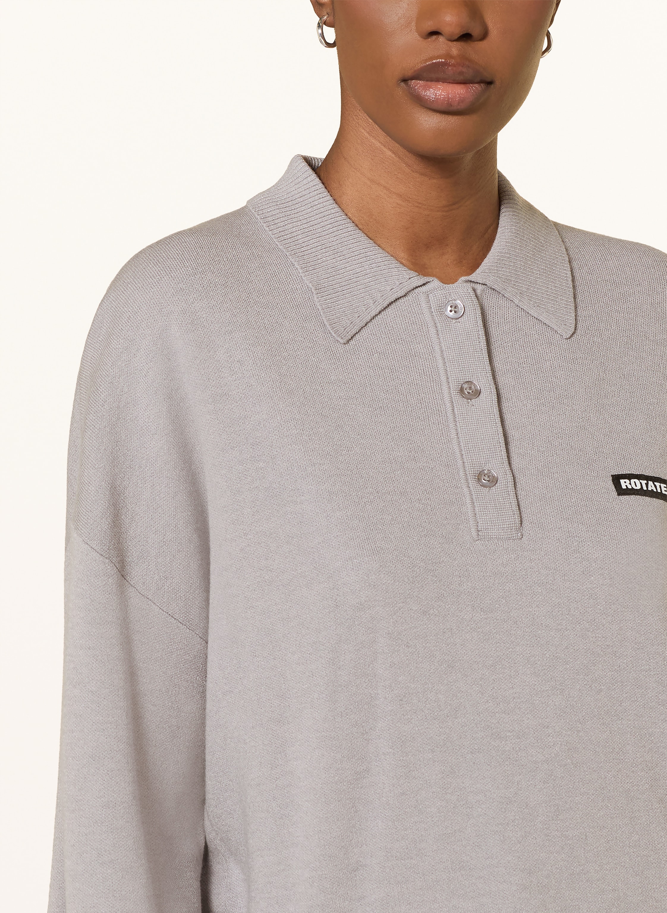 Thumbnail - Rotate Strick-Poloshirt grau