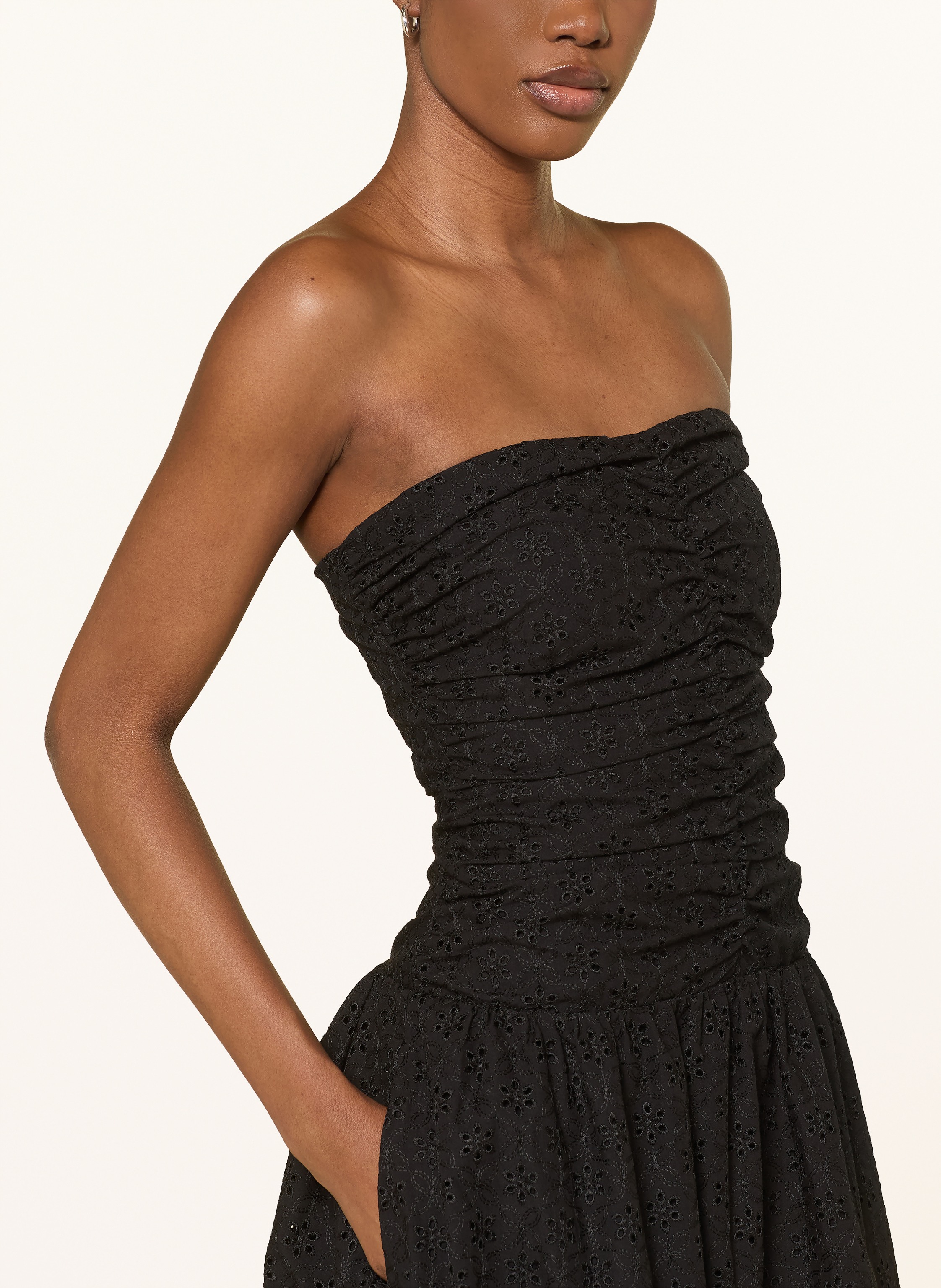 Thumbnail - Faithfull The Brand Kleid Lia Aus Lochspitze schwarz