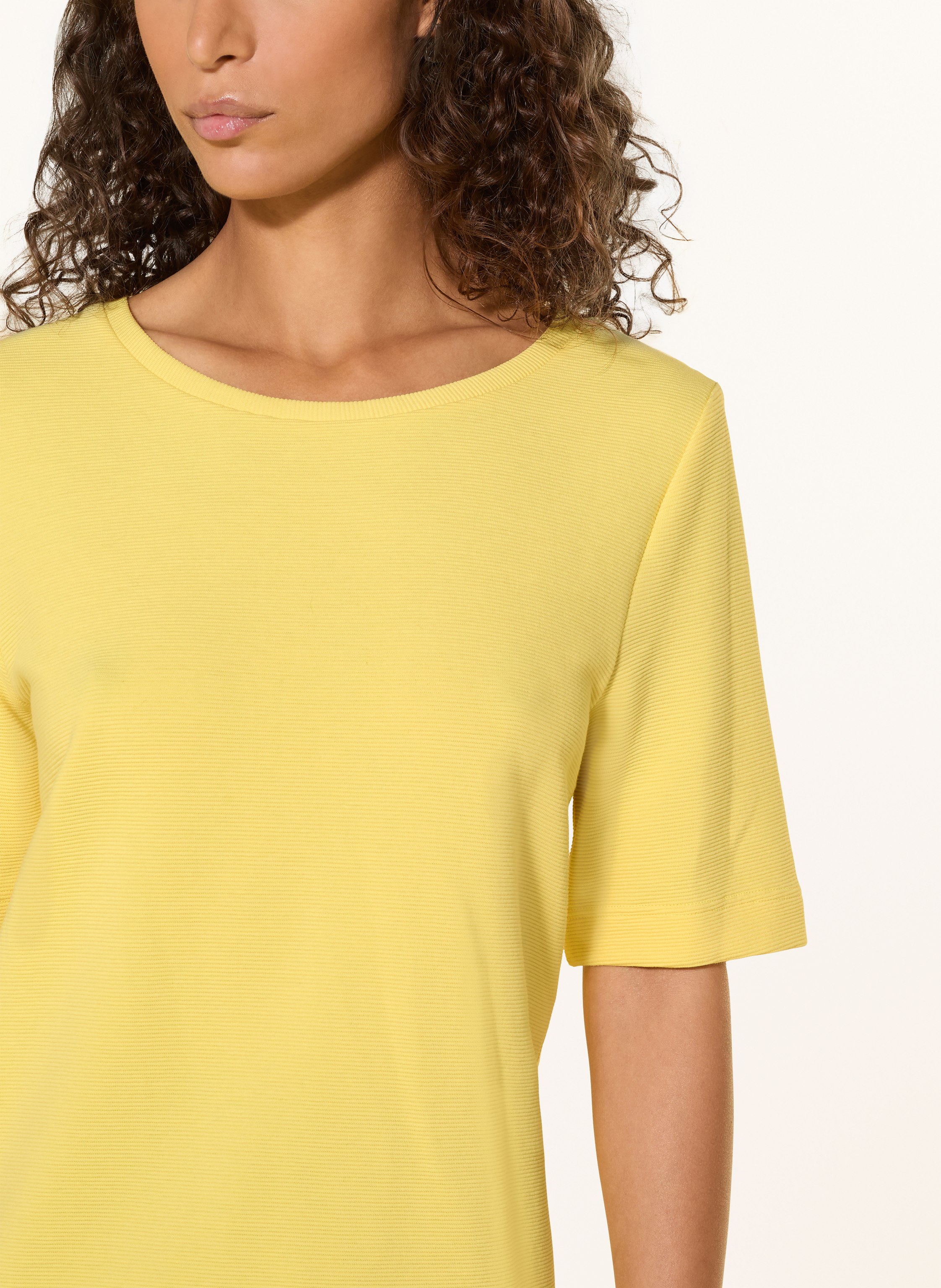 Thumbnail - Zaída T-Shirt gelb