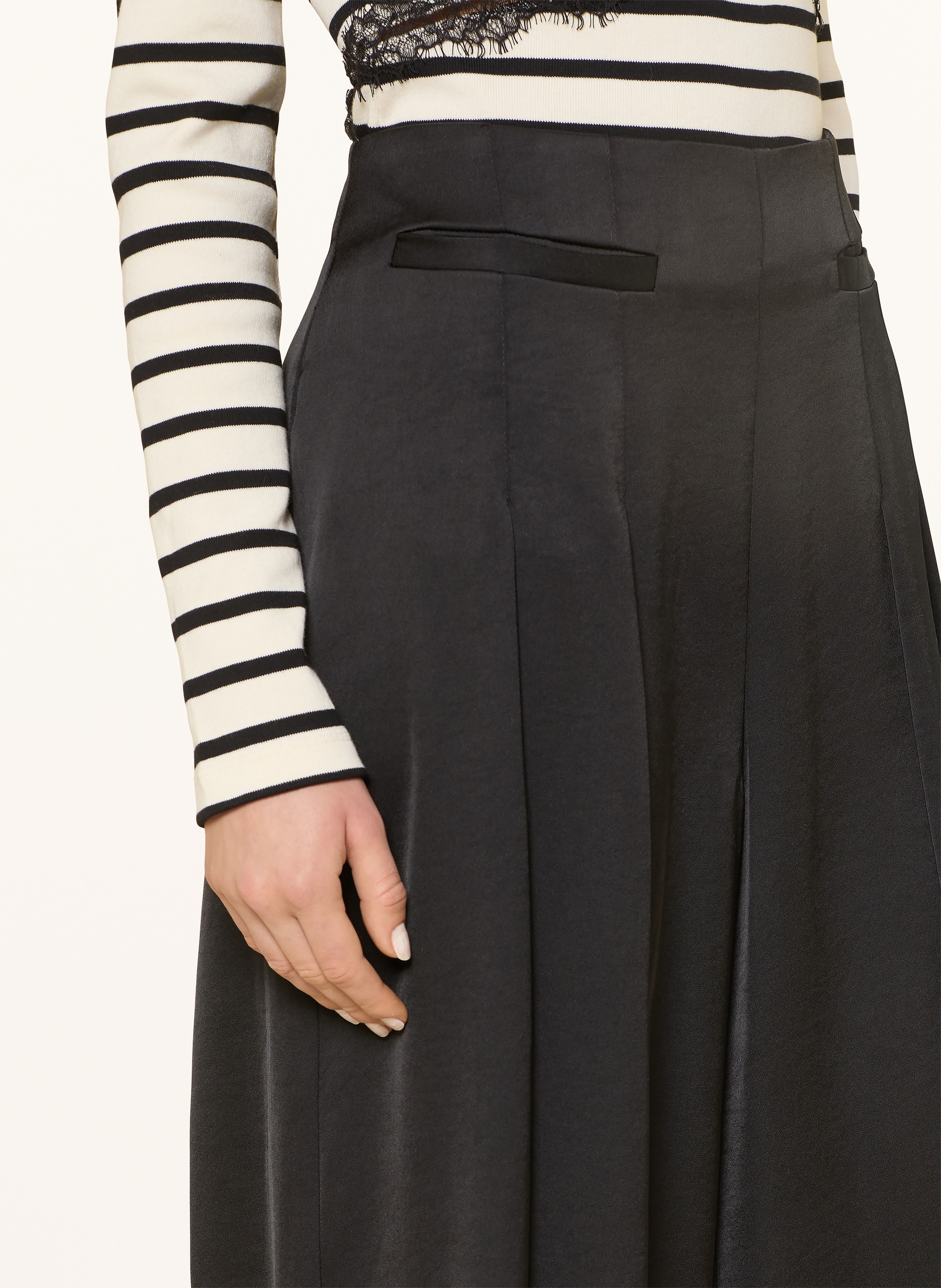 Thumbnail - Claudie Pierlot Marlenehose Aus Satin schwarz