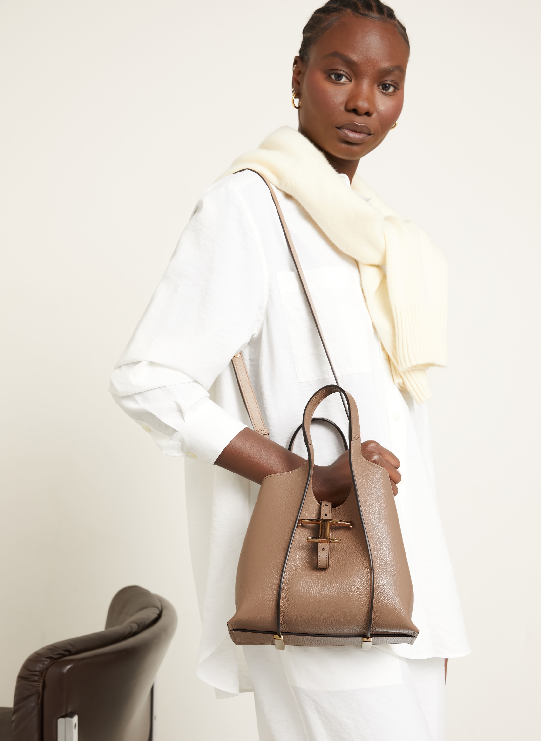 Thumbnail - Tod's Shopper T Timeless Small Mit Pouch braun