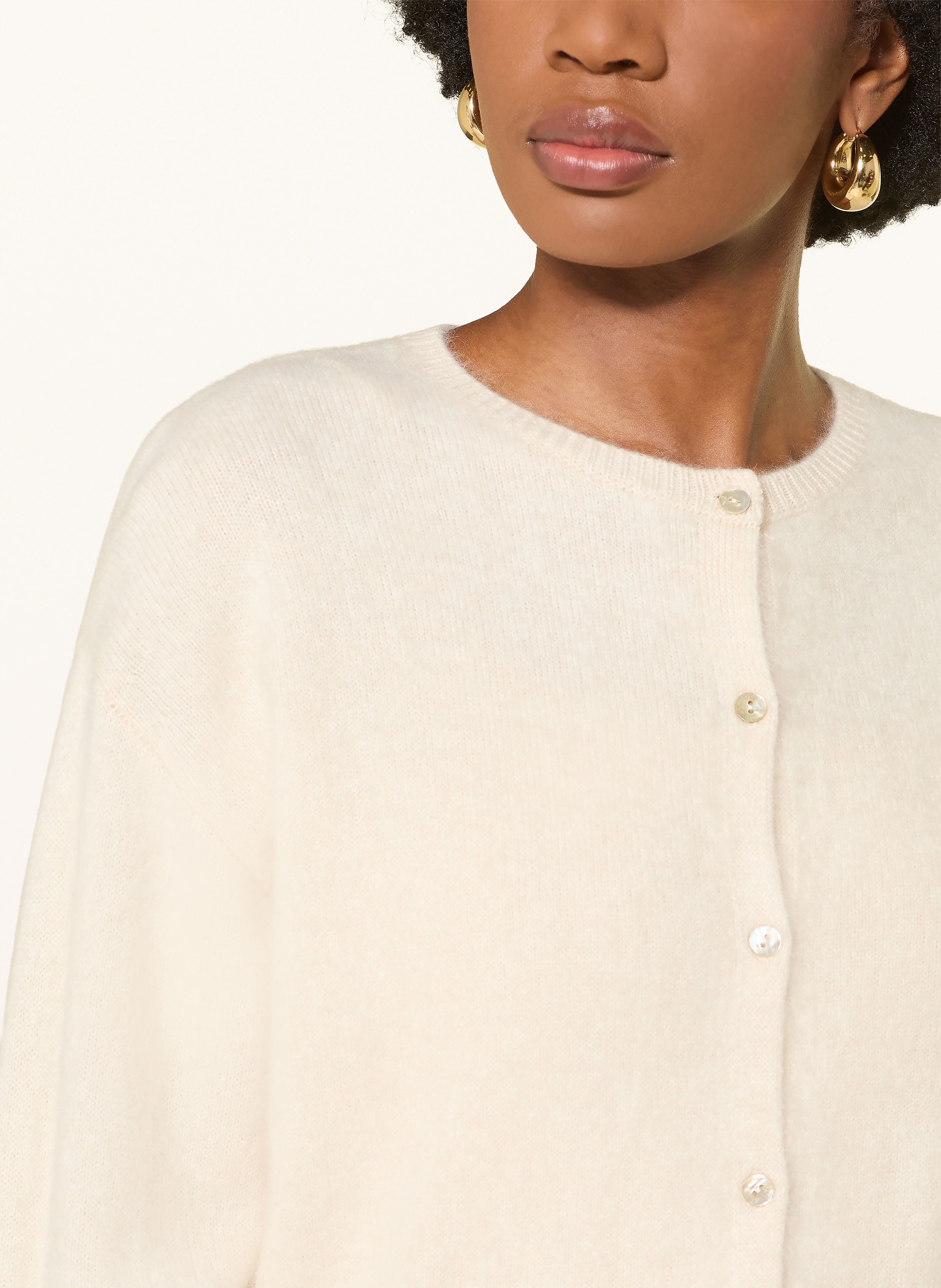 Thumbnail - Almada Label Strickjacke Coco Aus Cashmere beige