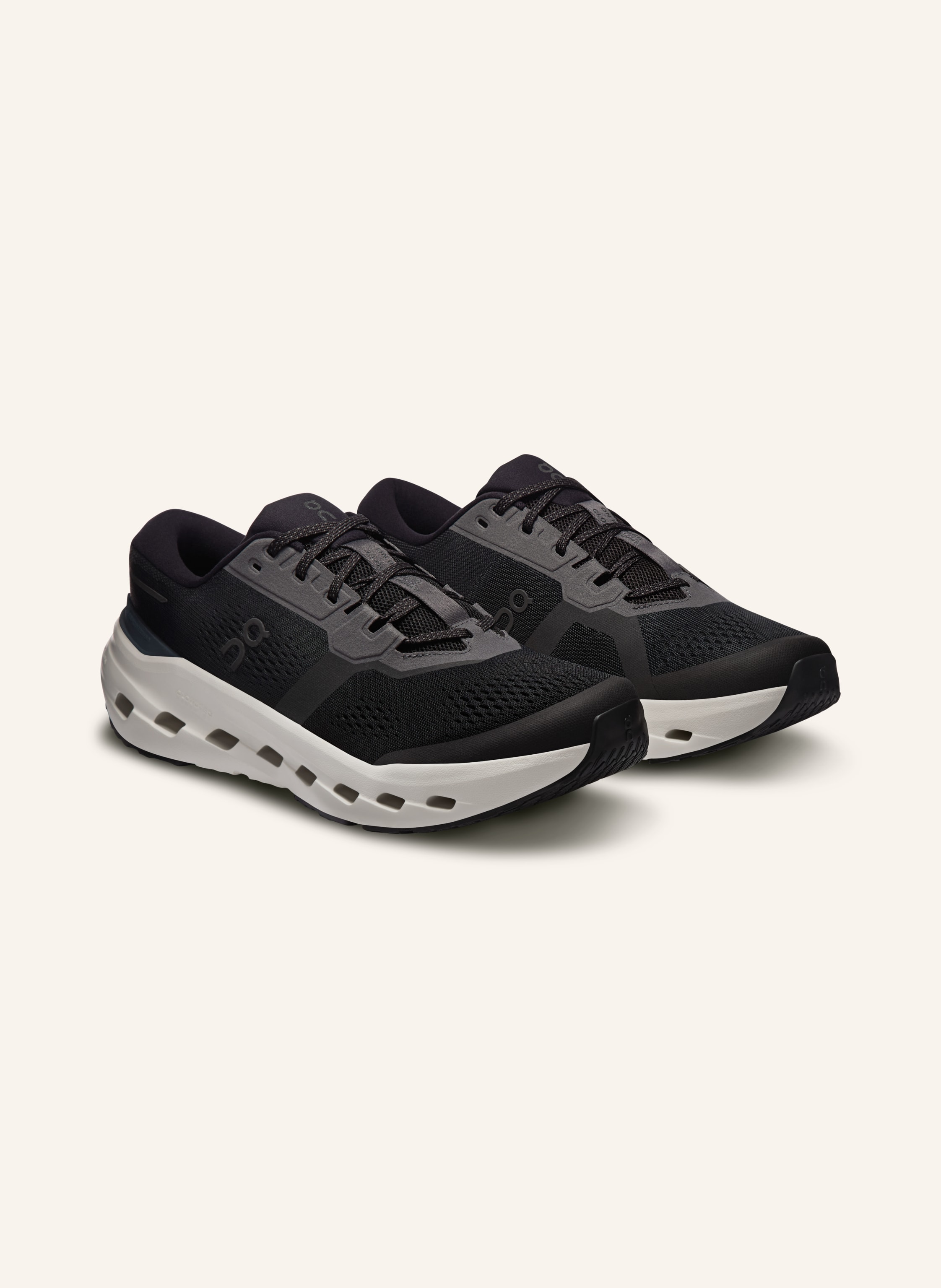 On Laufschuhe Cloudrunner 3 schwarz
