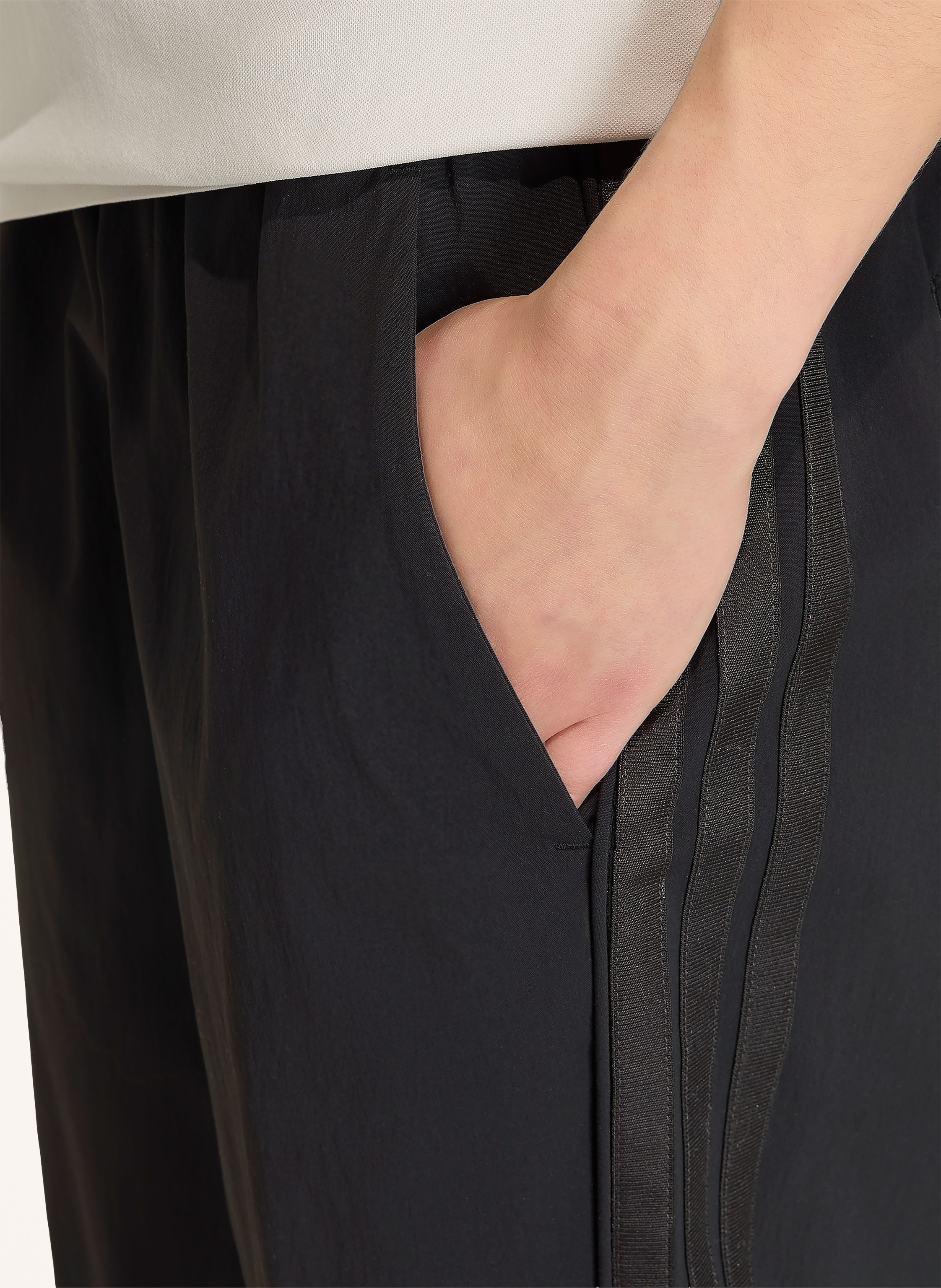 Thumbnail - Adidas Trainingshose Audi Formula One Team Engineers & Marketing schwarz