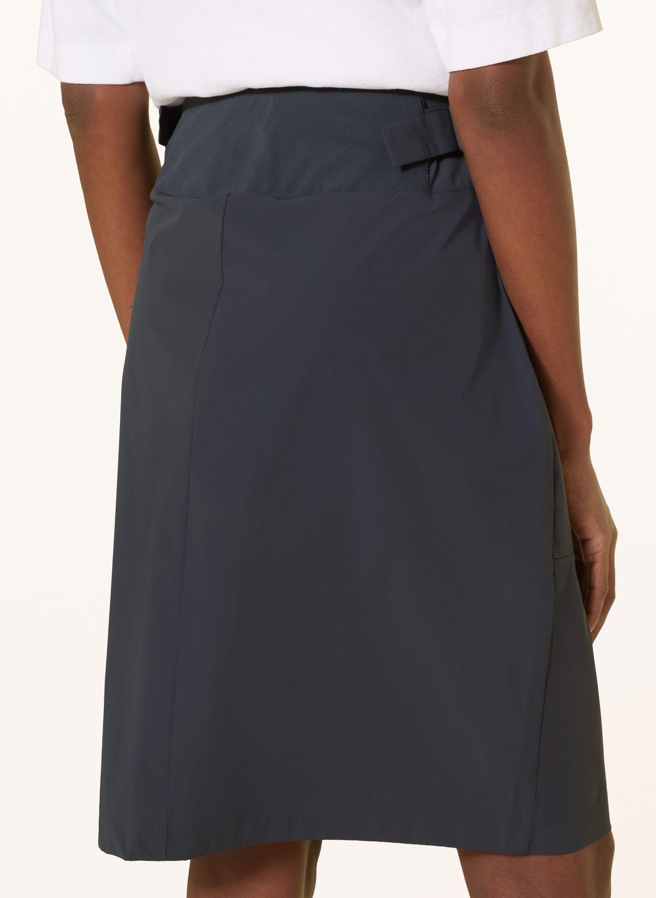 Thumbnail - Jeanne Baret Rock Sumatra grau