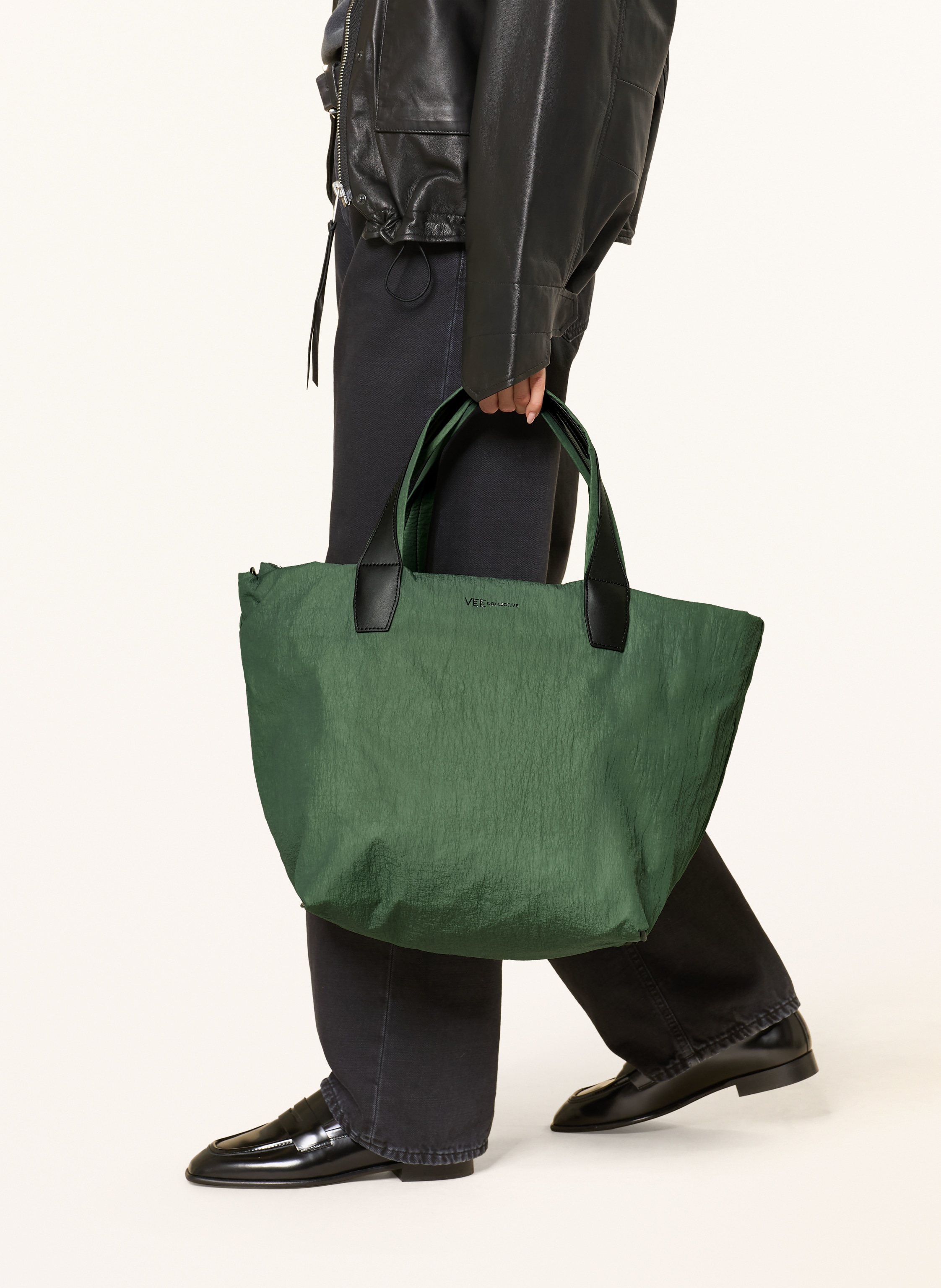 Thumbnail - Vee Collective Shopper Porter Essence Medium Mit Pouch gruen