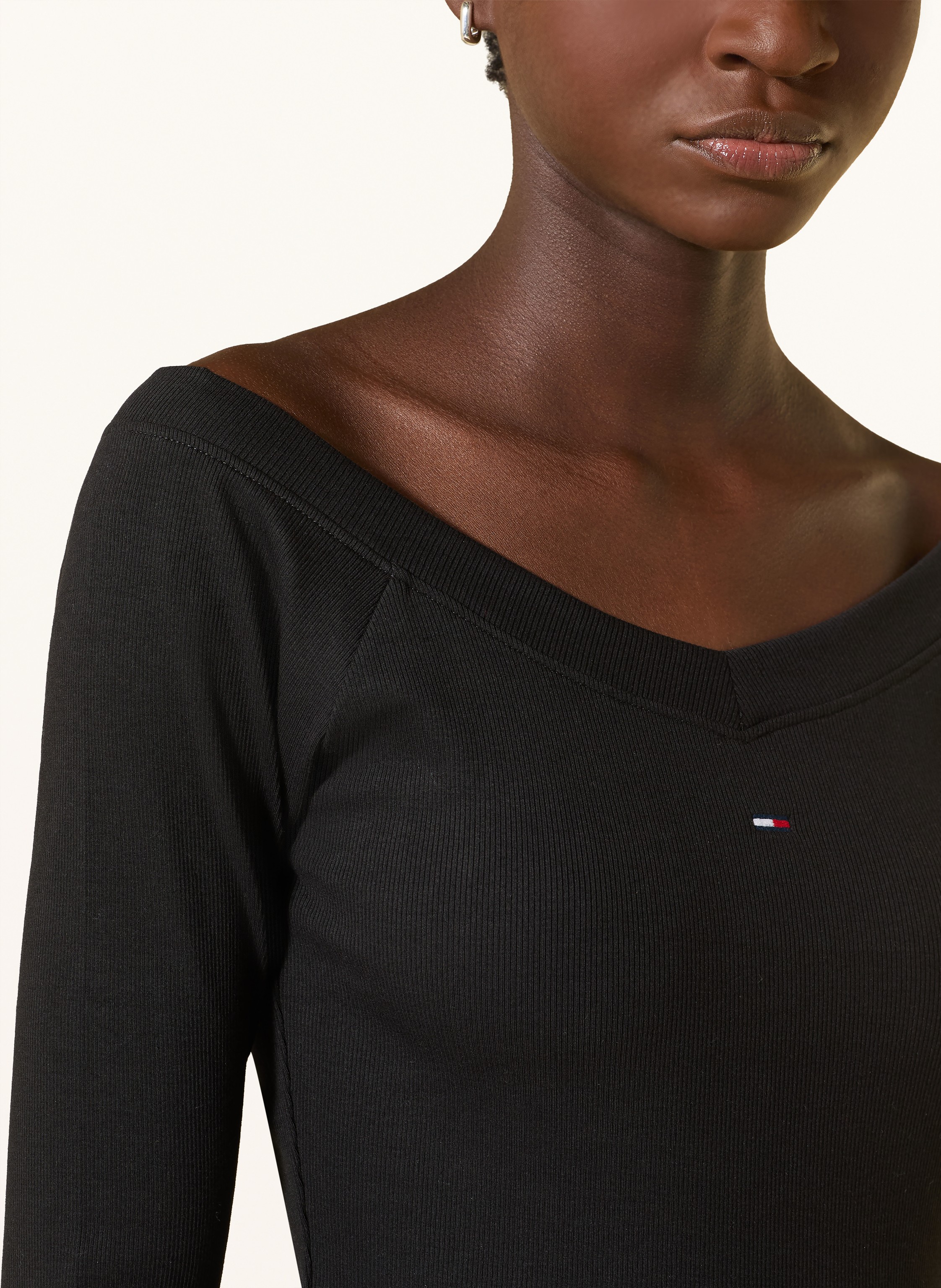 Thumbnail - Tommy Jeans Off-Shoulder-Shirt schwarz