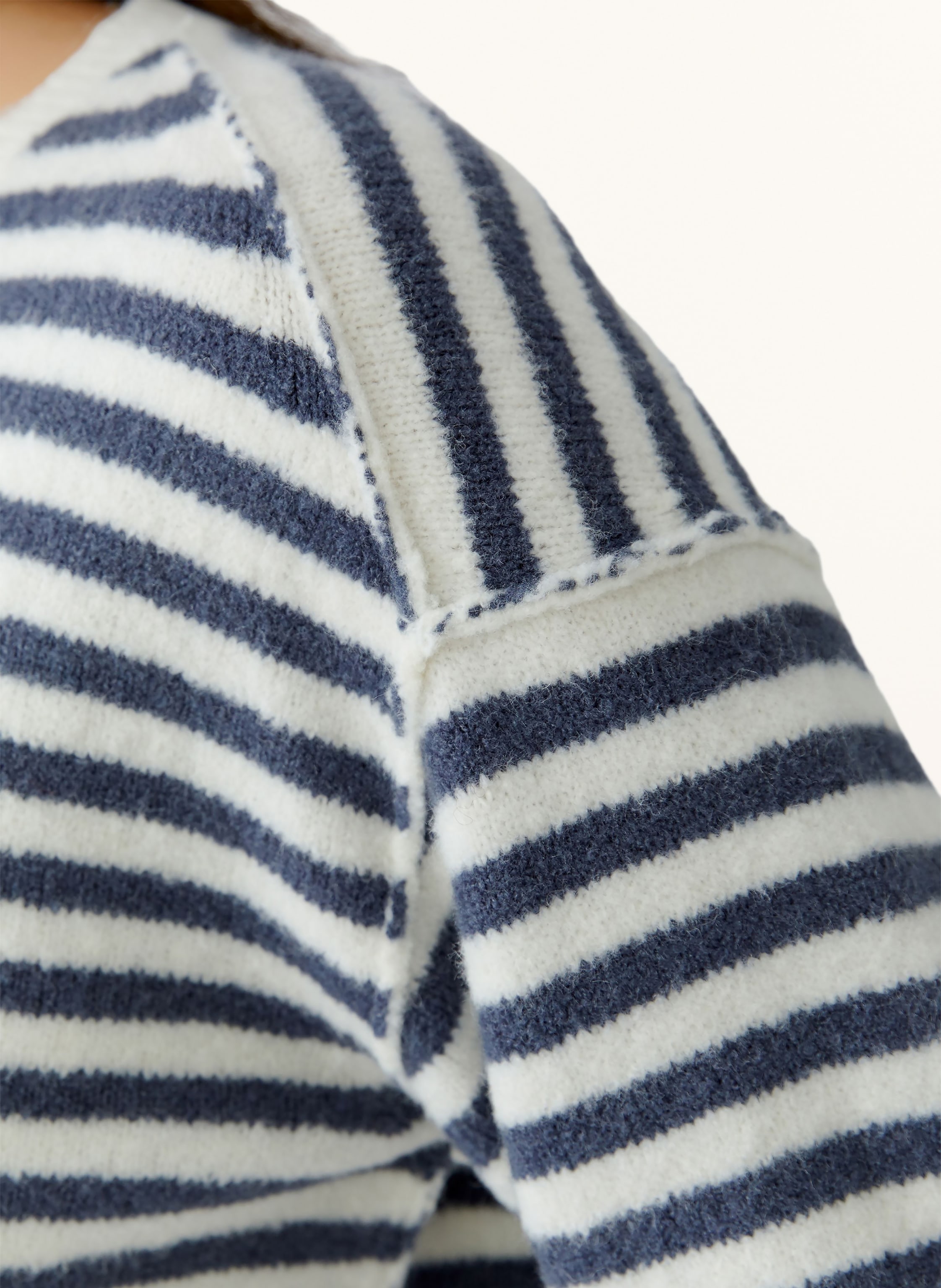 Thumbnail - Oui Pullover Mit 3/4-Arm weiss