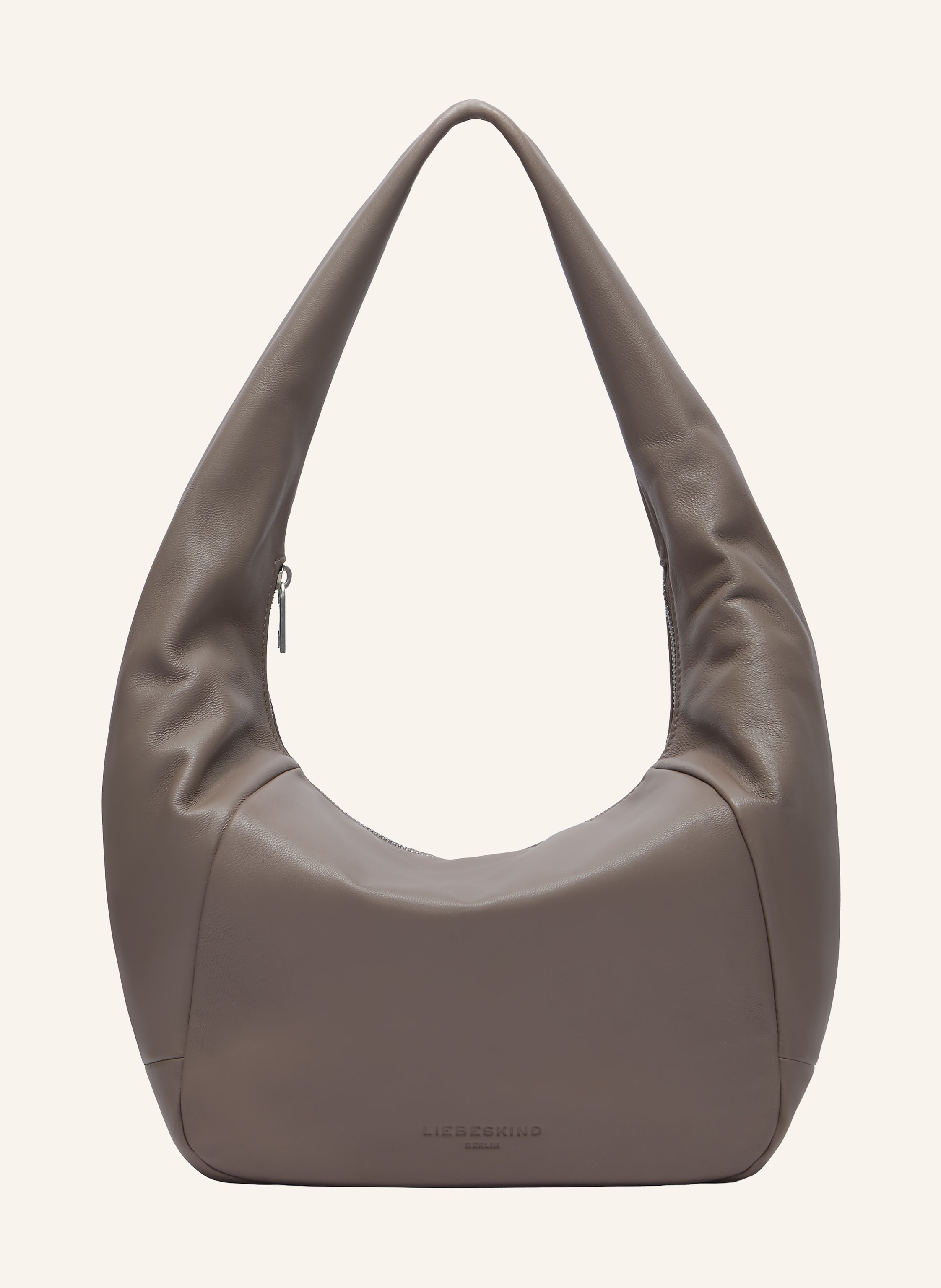 Liebeskind Berlin Ein Innenfach mit Reißverschluss. Zwei Steckfächer. Ein Tragegriff. Reißverschluss. Innen ein Hauptfach. Label-Wording. Fein genarbtes Leder. Unifarben Medium in taupe