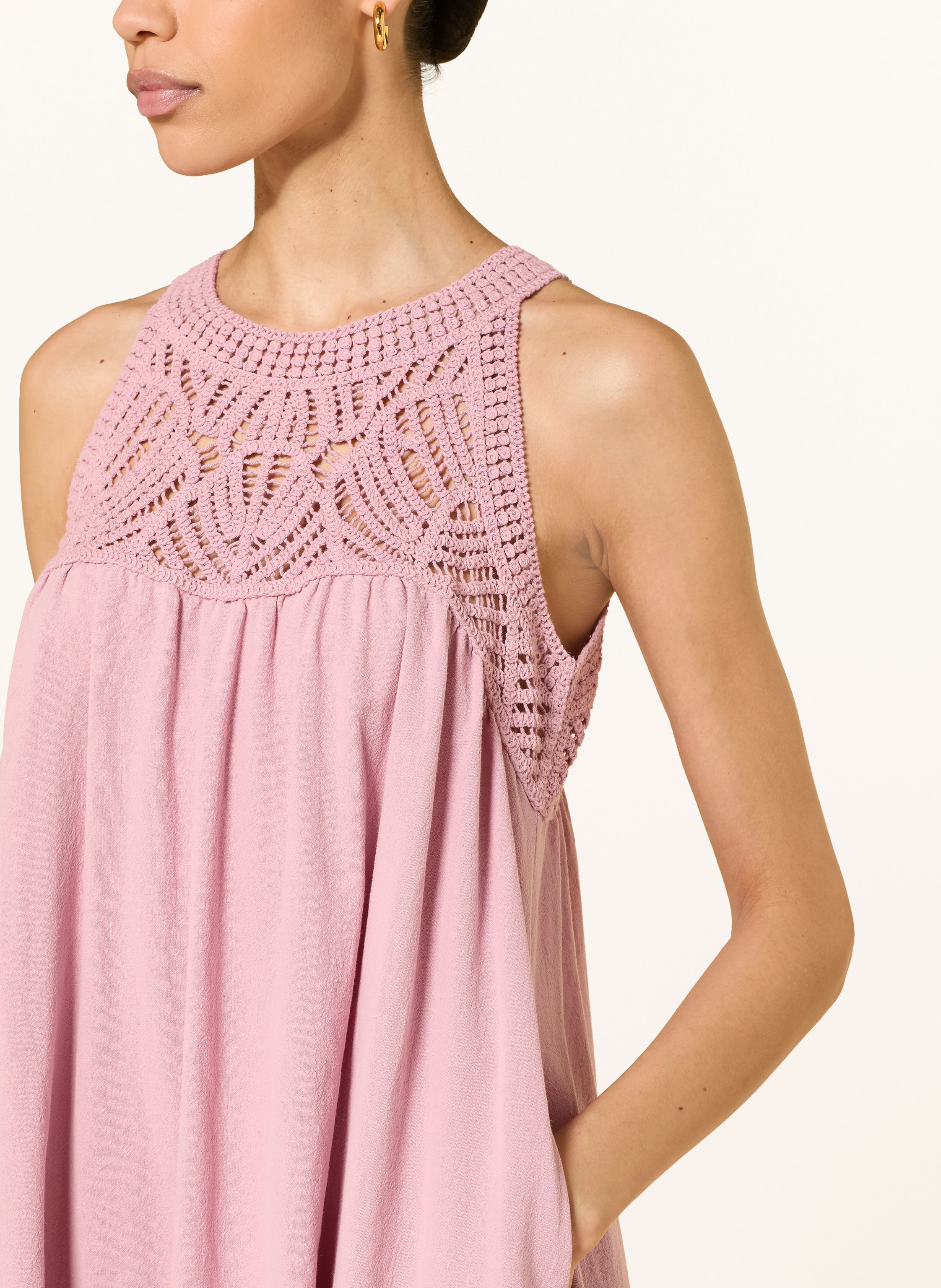 Thumbnail - Hemisphere Kleid Im Materialmix rosa