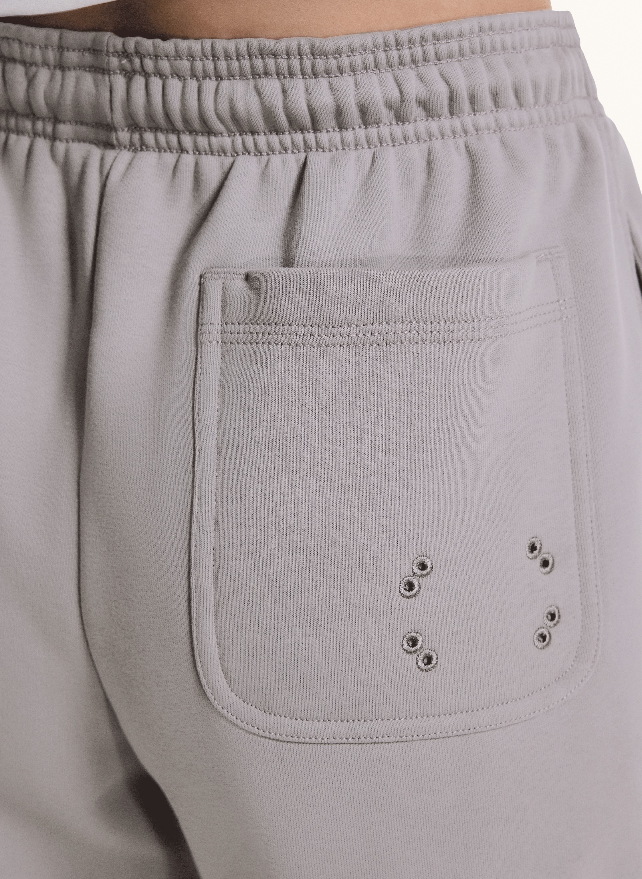 Thumbnail - On Sweathose Club Collective grau