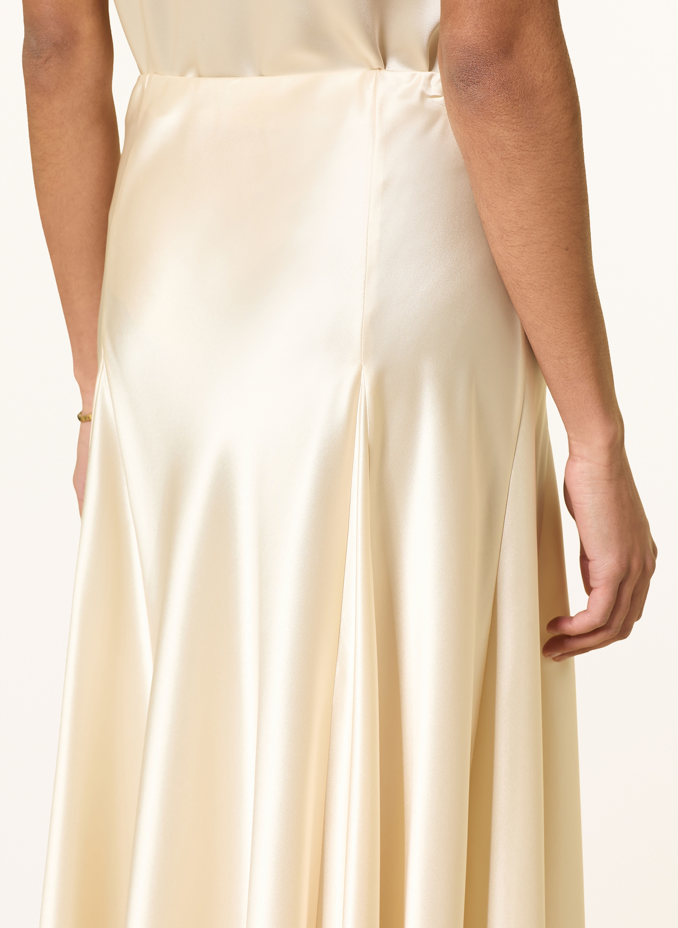 Thumbnail - Mrs & Hugs Satinrock weiss