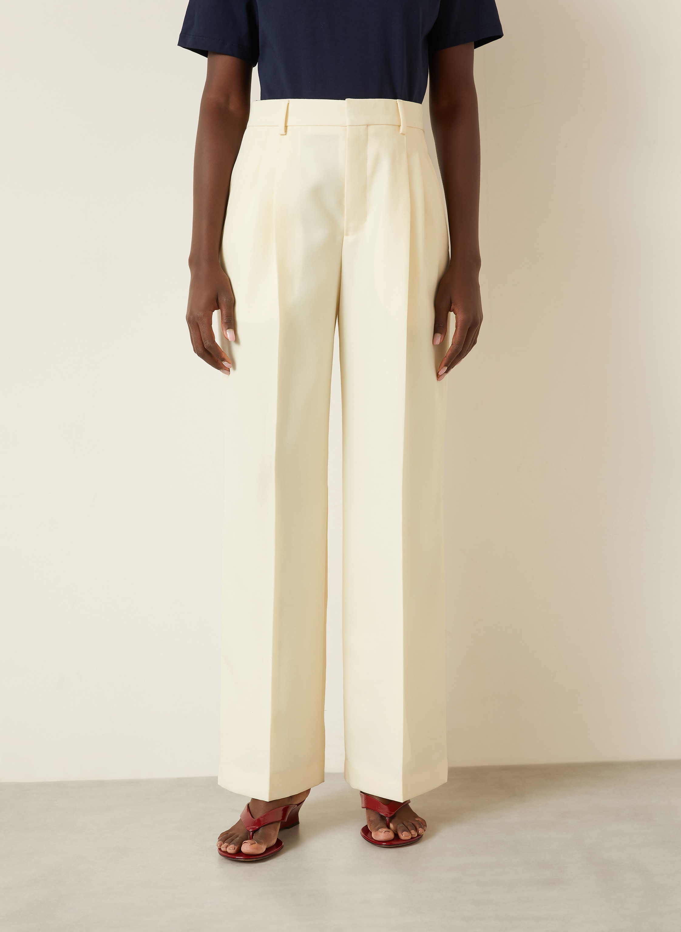 Thumbnail - Ami Paris Marlenehose beige