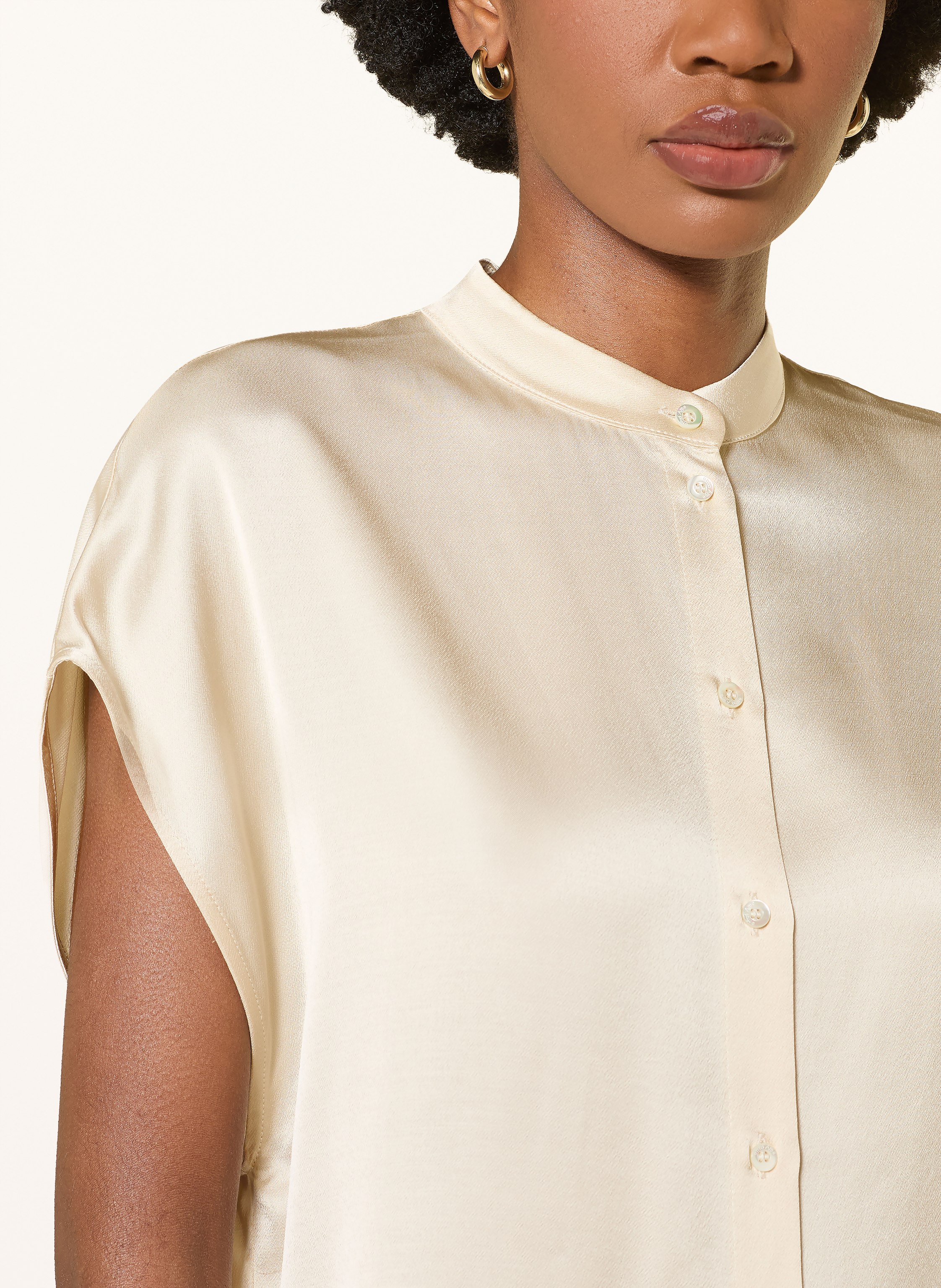 Thumbnail - Ottod'ame Satinbluse beige