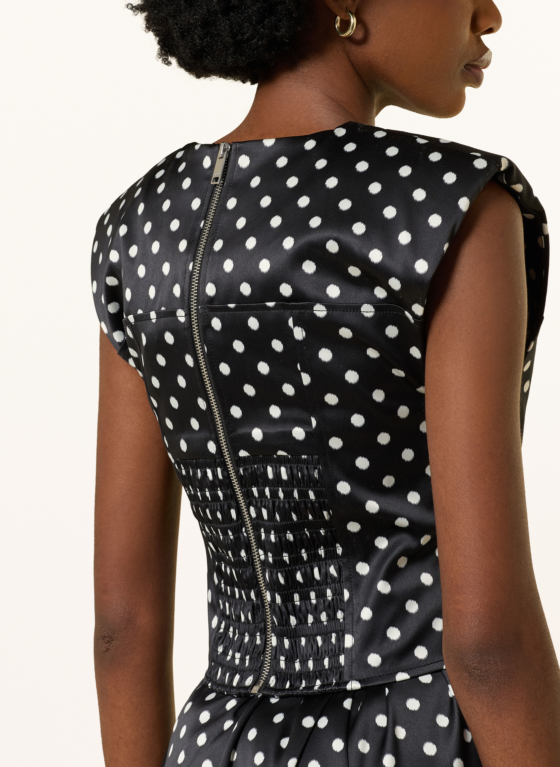 Thumbnail - Ganni Blusentop Aus Satin schwarz