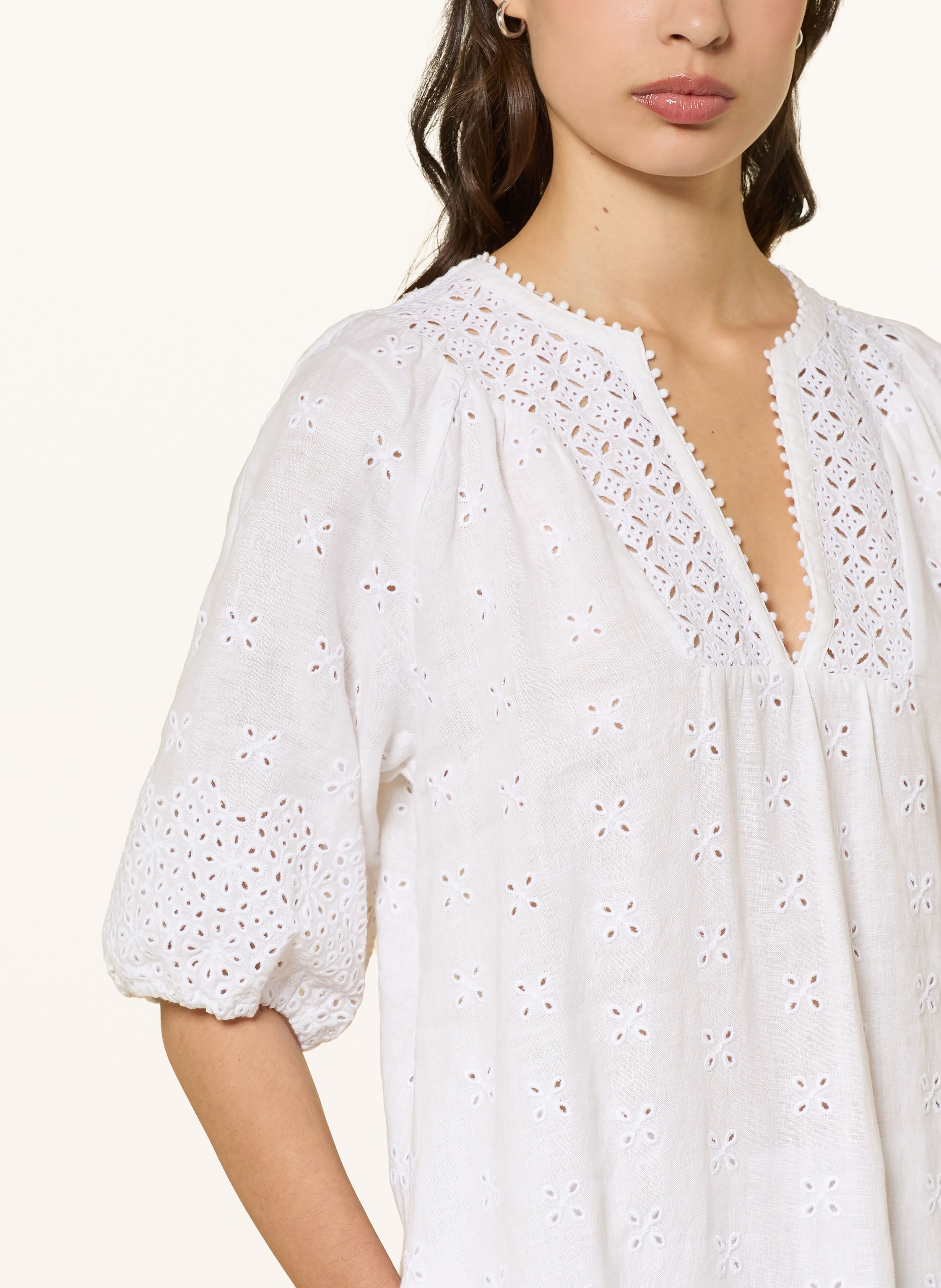 Thumbnail - 0039 Italy Kleid Maybelin Aus Lochspitze weiss