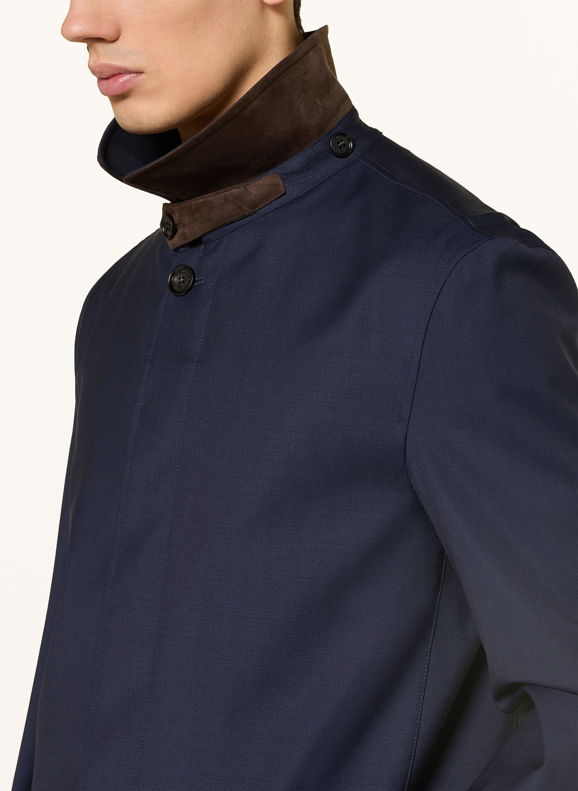 Thumbnail - Maurizio Baldassari Mantel blau