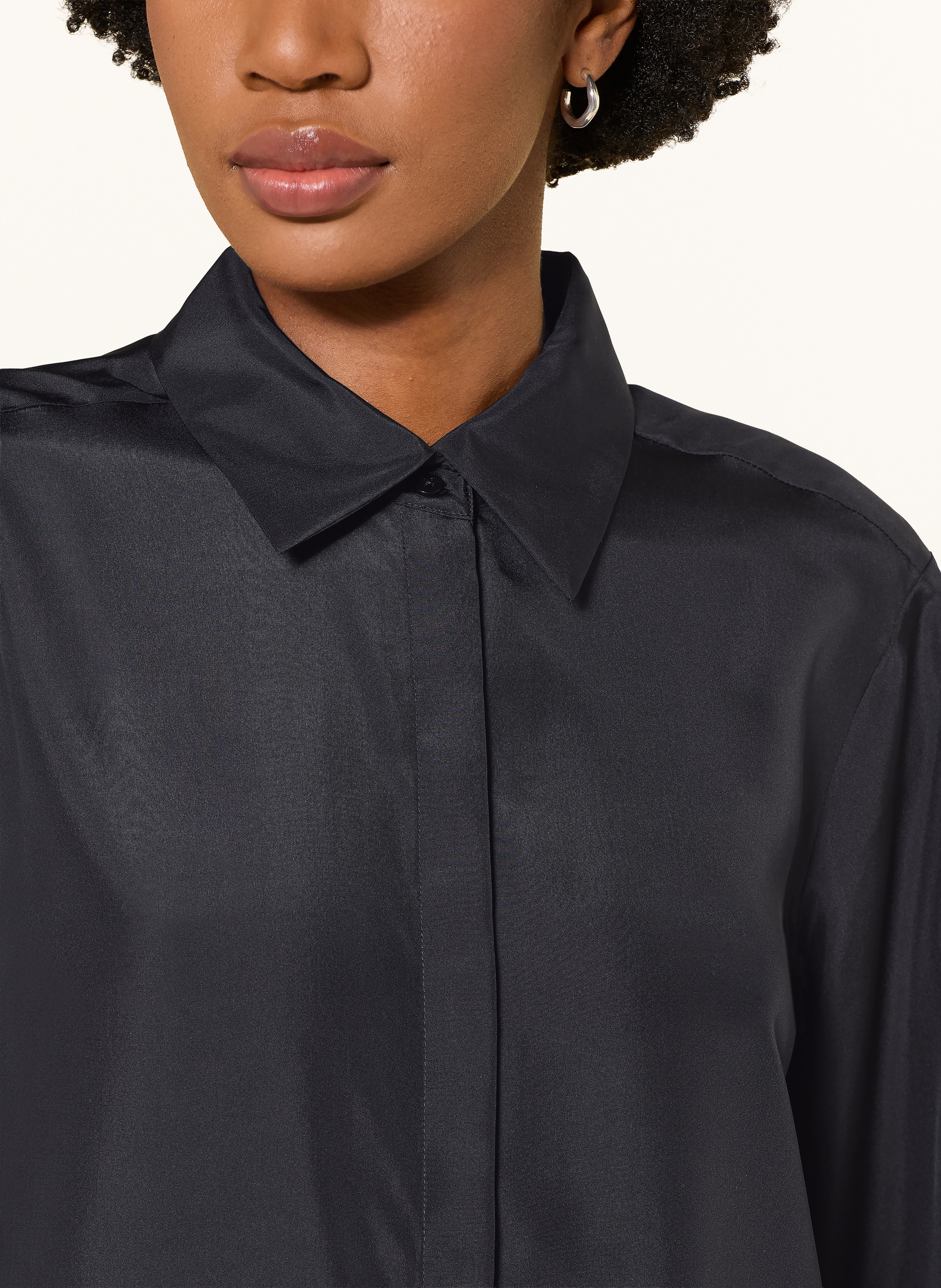 Thumbnail - Dorothee Schumacher Hemdbluse Playful Volumes Aus Seide Mit Rüschen blau