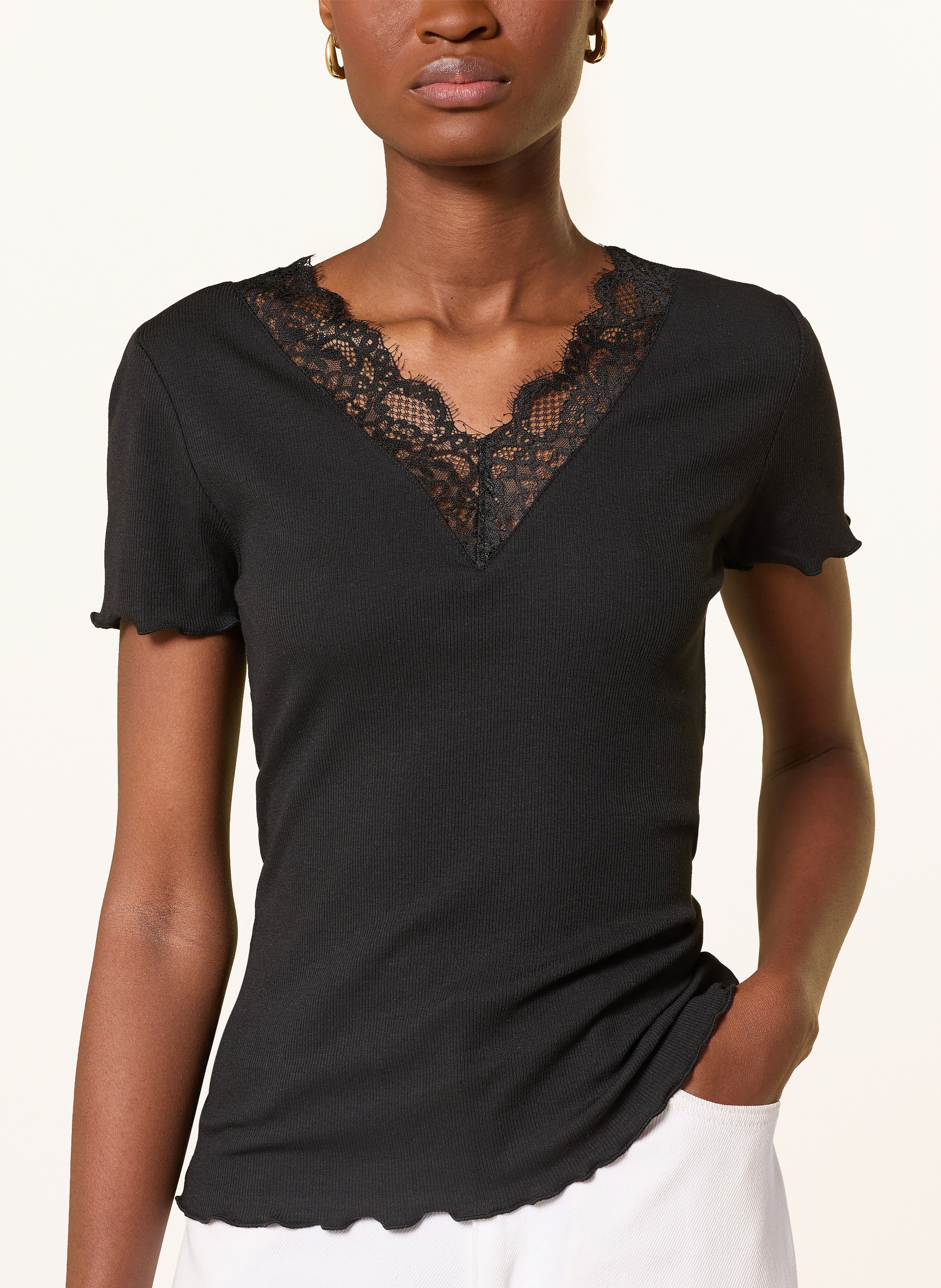 Thumbnail - Darling Harbour T-Shirt Mit Spitze schwarz