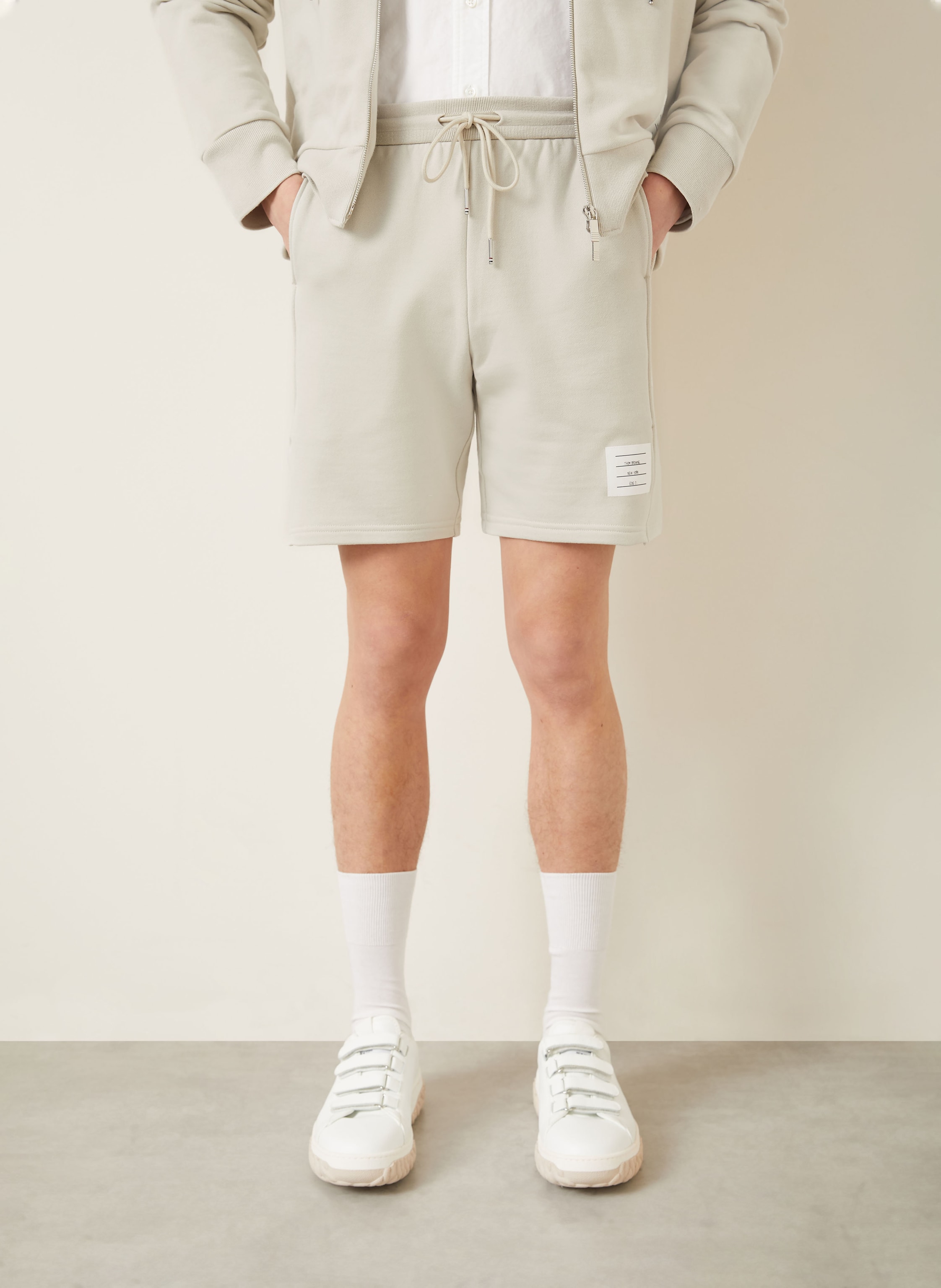 Thumbnail - Thom Browne. Sweatshorts beige