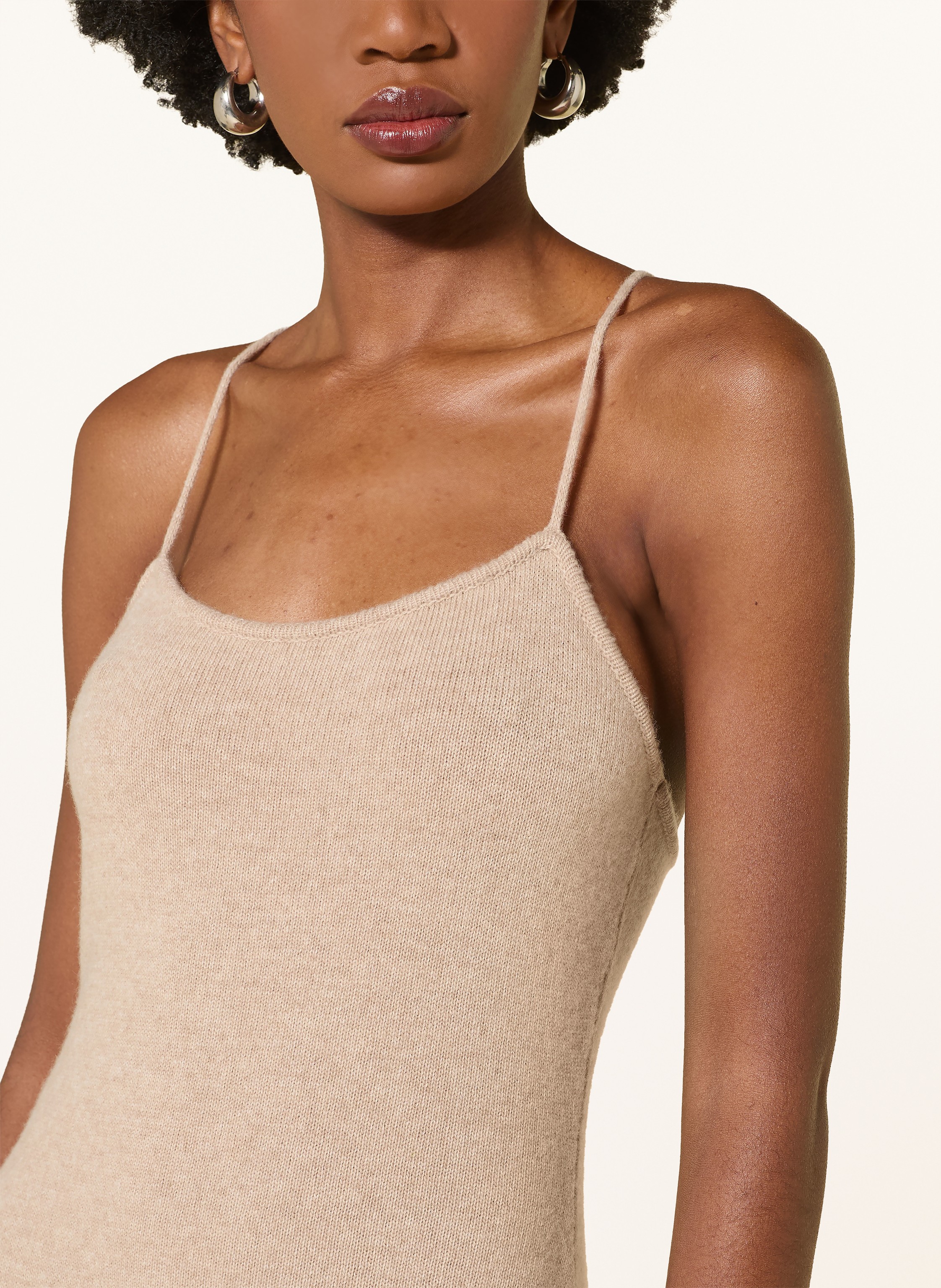 Thumbnail - By Aylin Koenig Strickkleid Kayla Aus Merinowolle beige