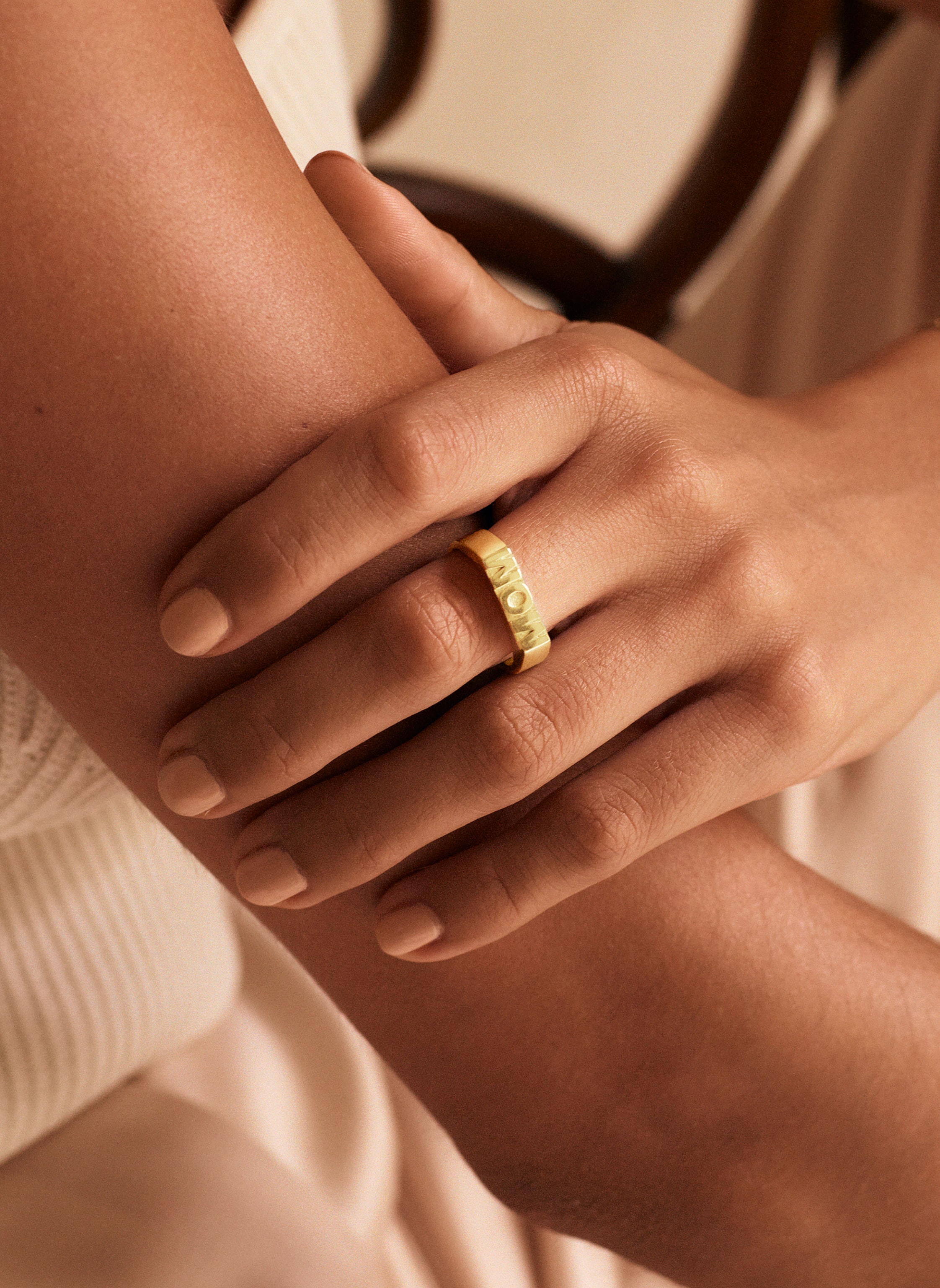 Thumbnail - Edblad Ring Signet Mom gold