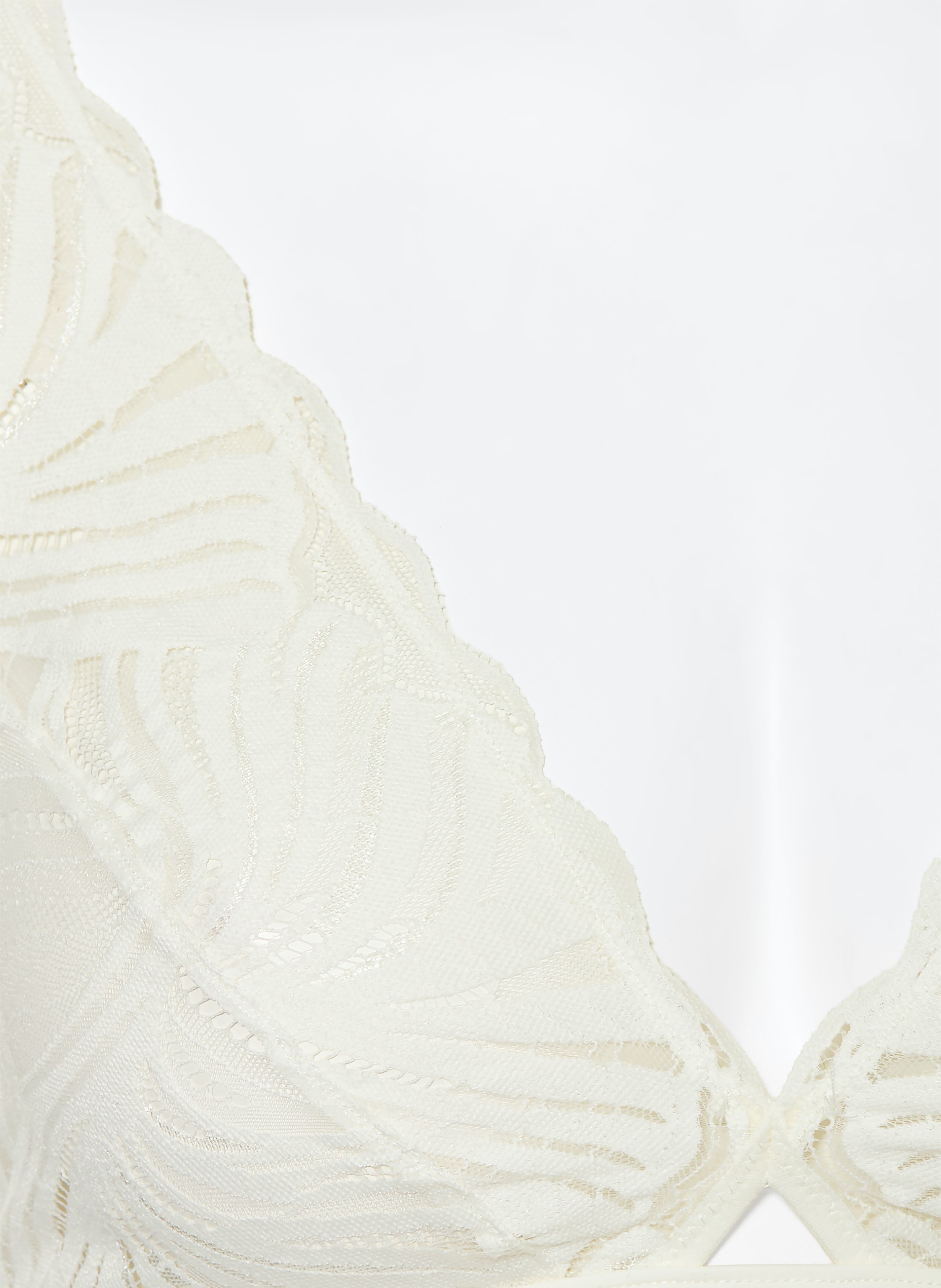 Thumbnail - Falke Triangel-Bh Delicate Touch beige