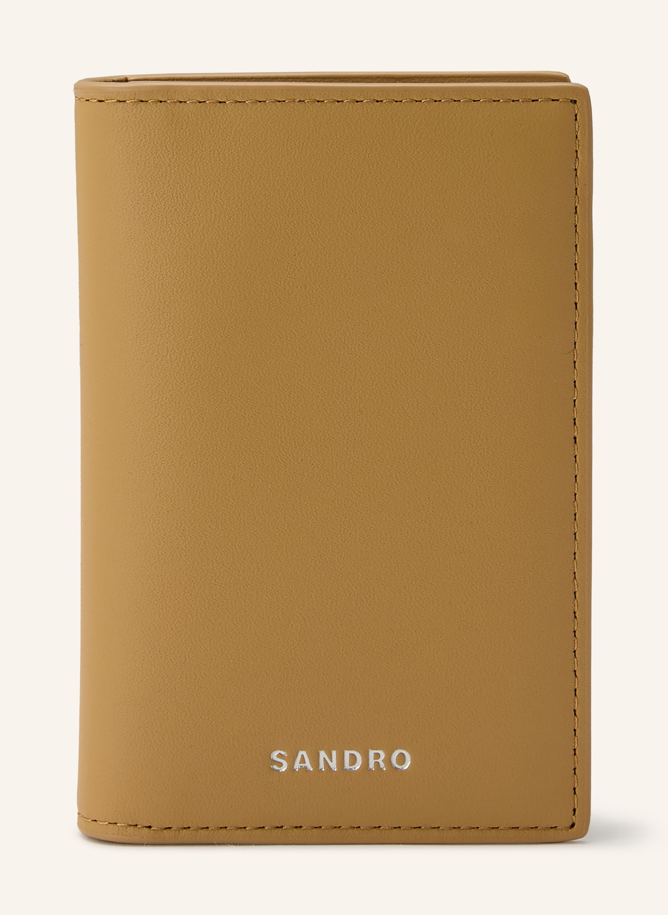 Sandro Zwei Steckfächer. Sechs Kartenfächer. Label-Wording. Glattleder. Unifarben in camel