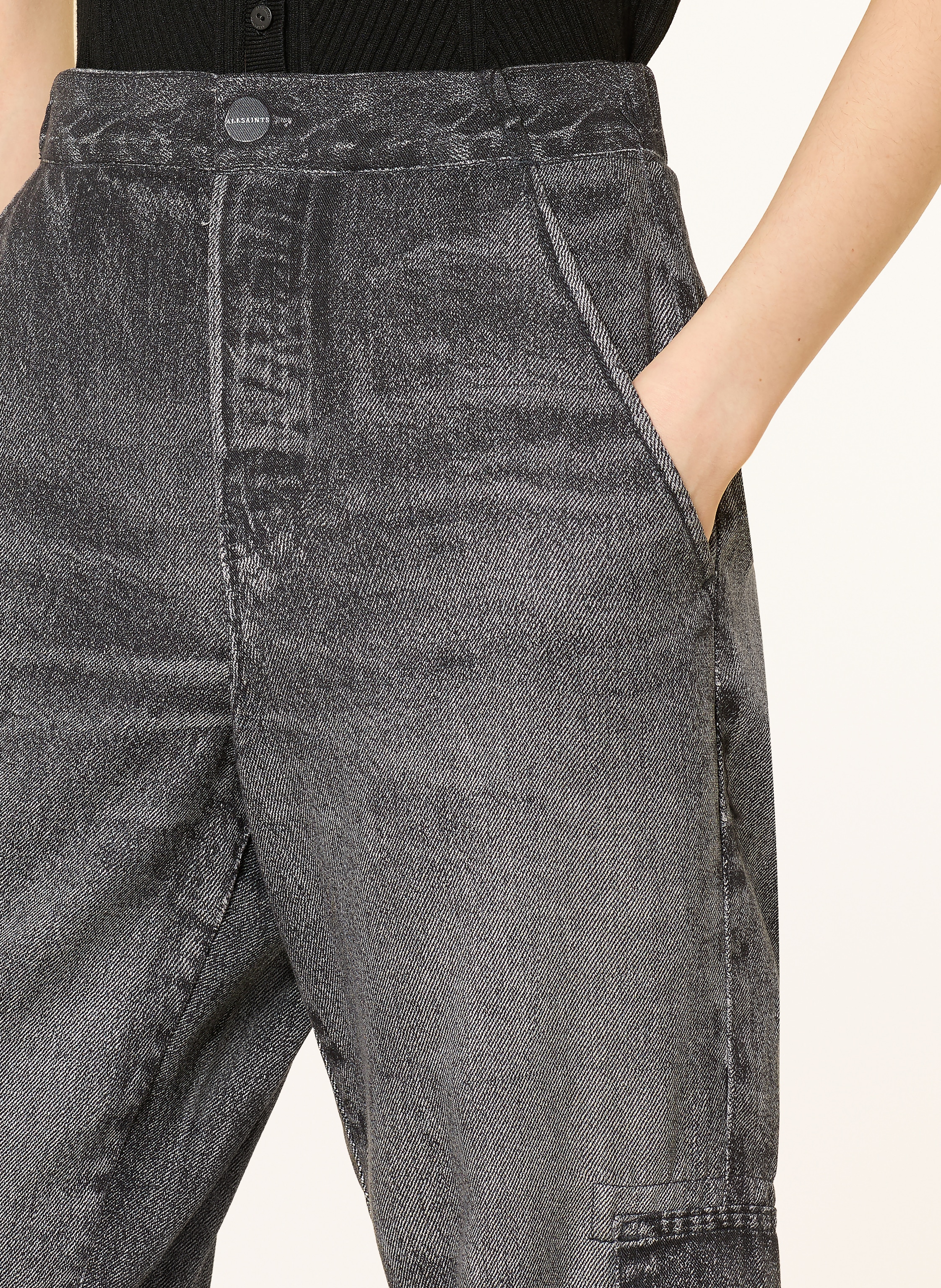 Thumbnail - Allsaints Cargohose Selma Illusion In Jeansoptik schwarz