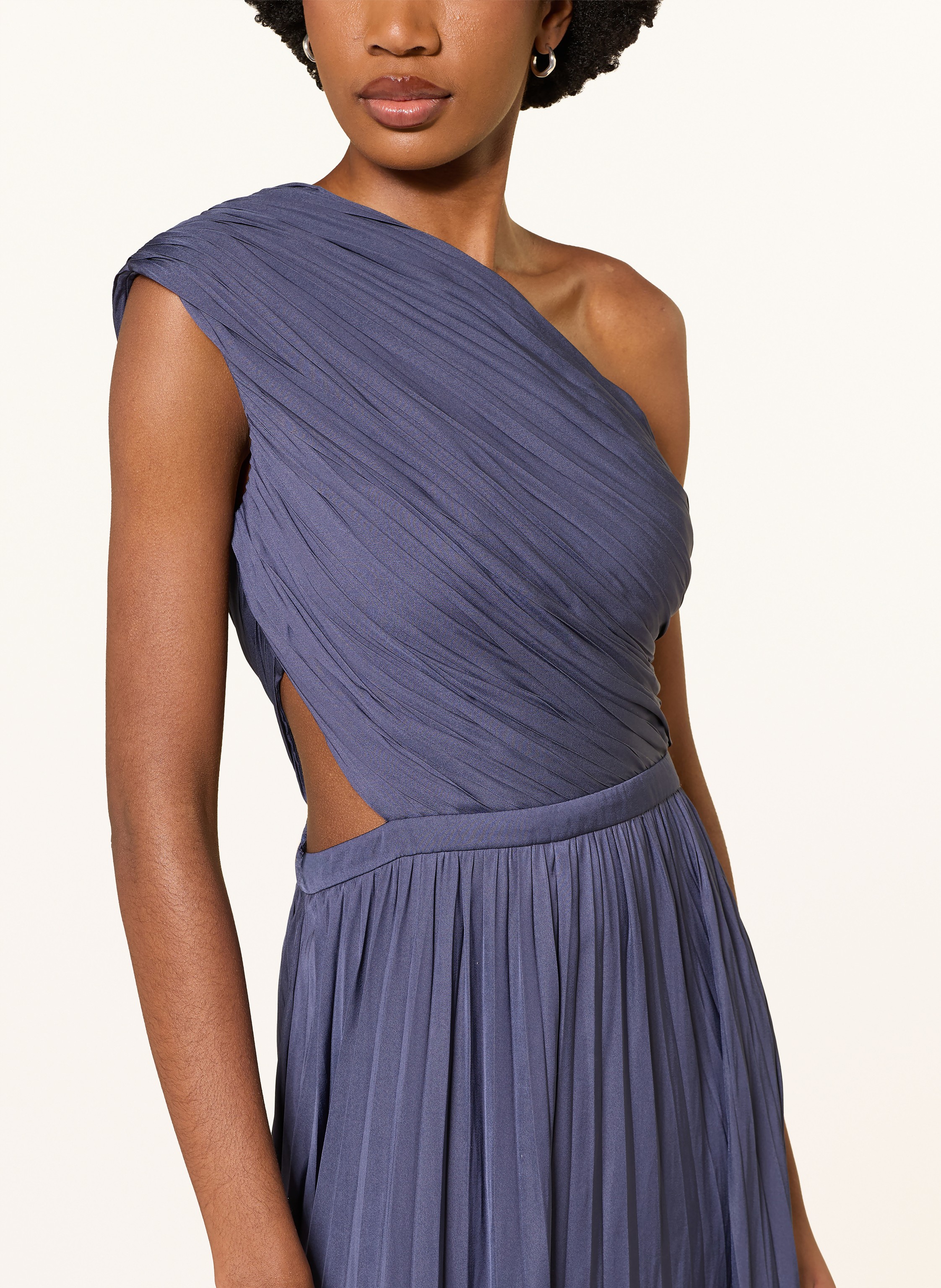 Thumbnail - Maje Kleid Mit Cut-Out Und Plissees blau