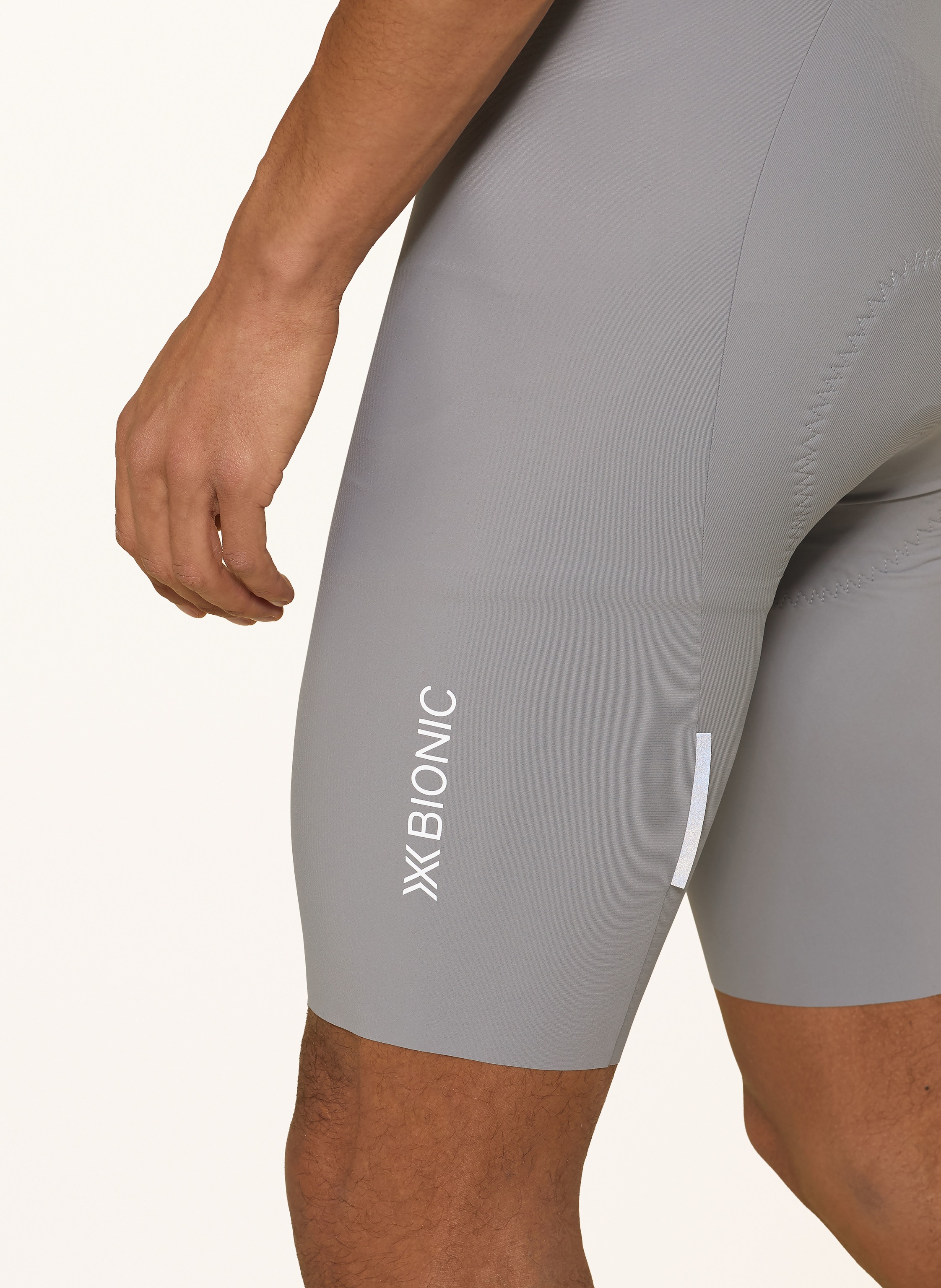 Thumbnail - X-Bionic Radhose Corefusion Bib Mit Trägern Und Gepolstertem Einsatz grau