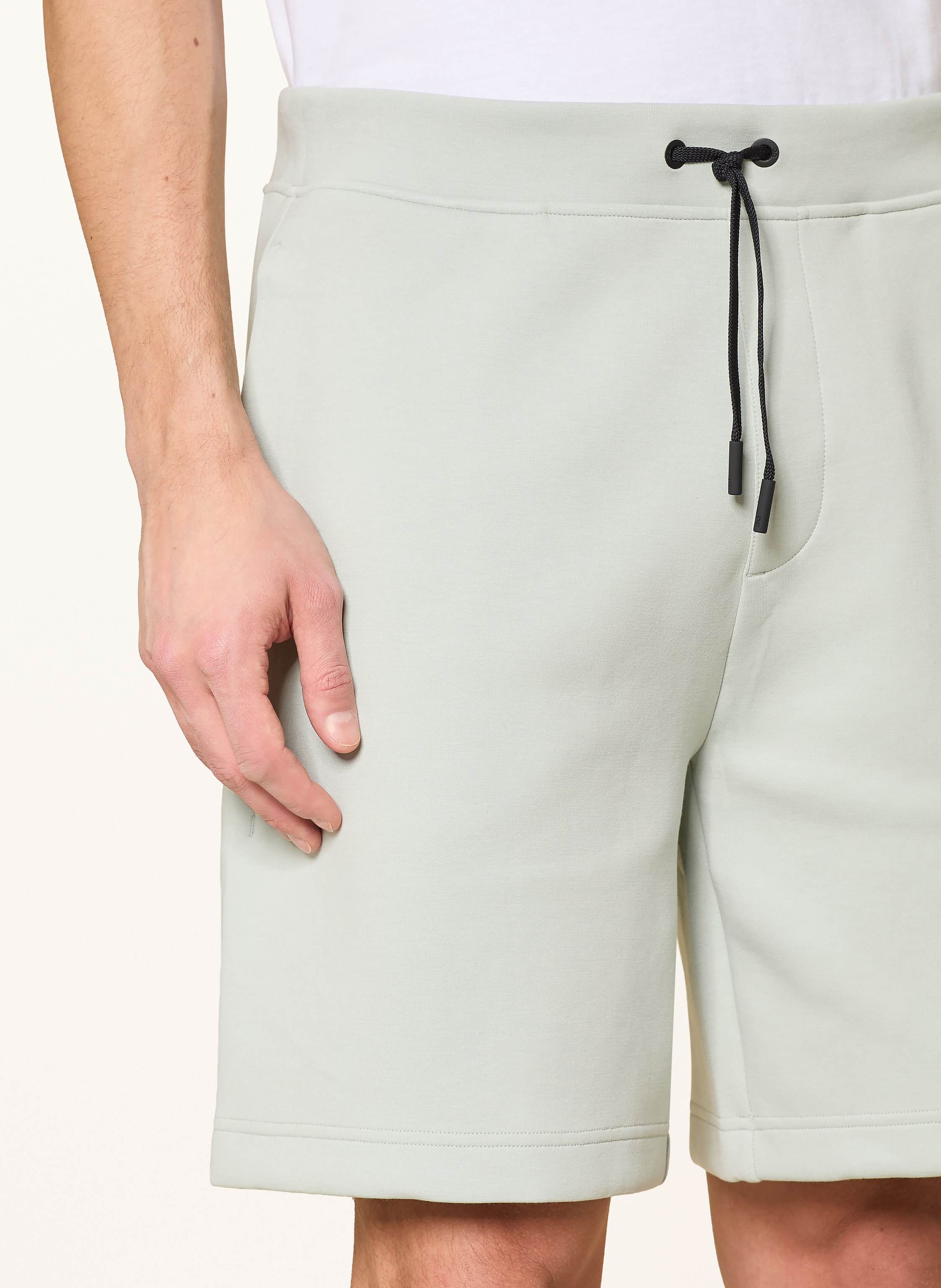 Thumbnail - On Trainingsshorts Focus Tech gruen