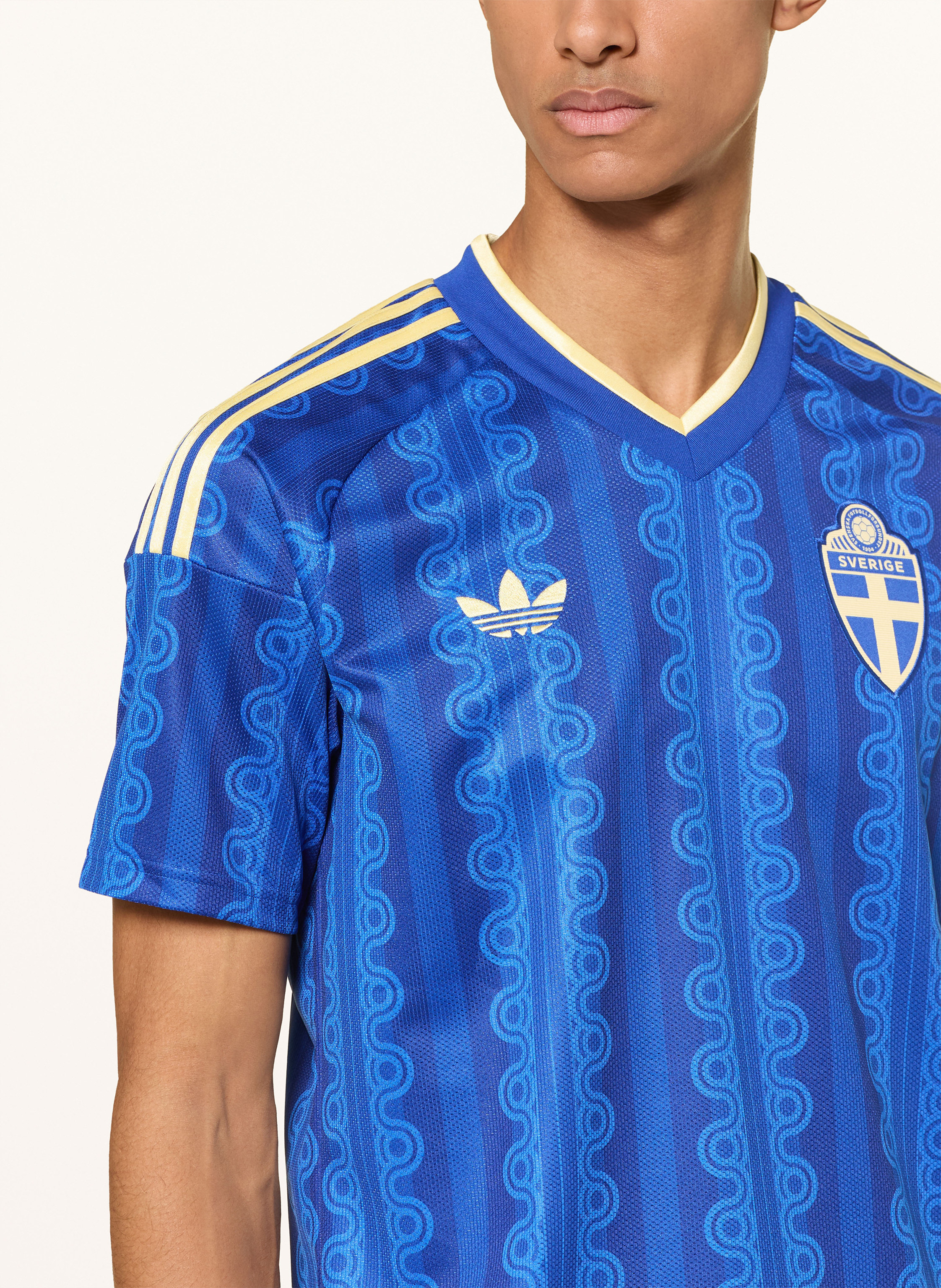 Thumbnail - Adidas Auswärtstrikot Schweden 26 blau