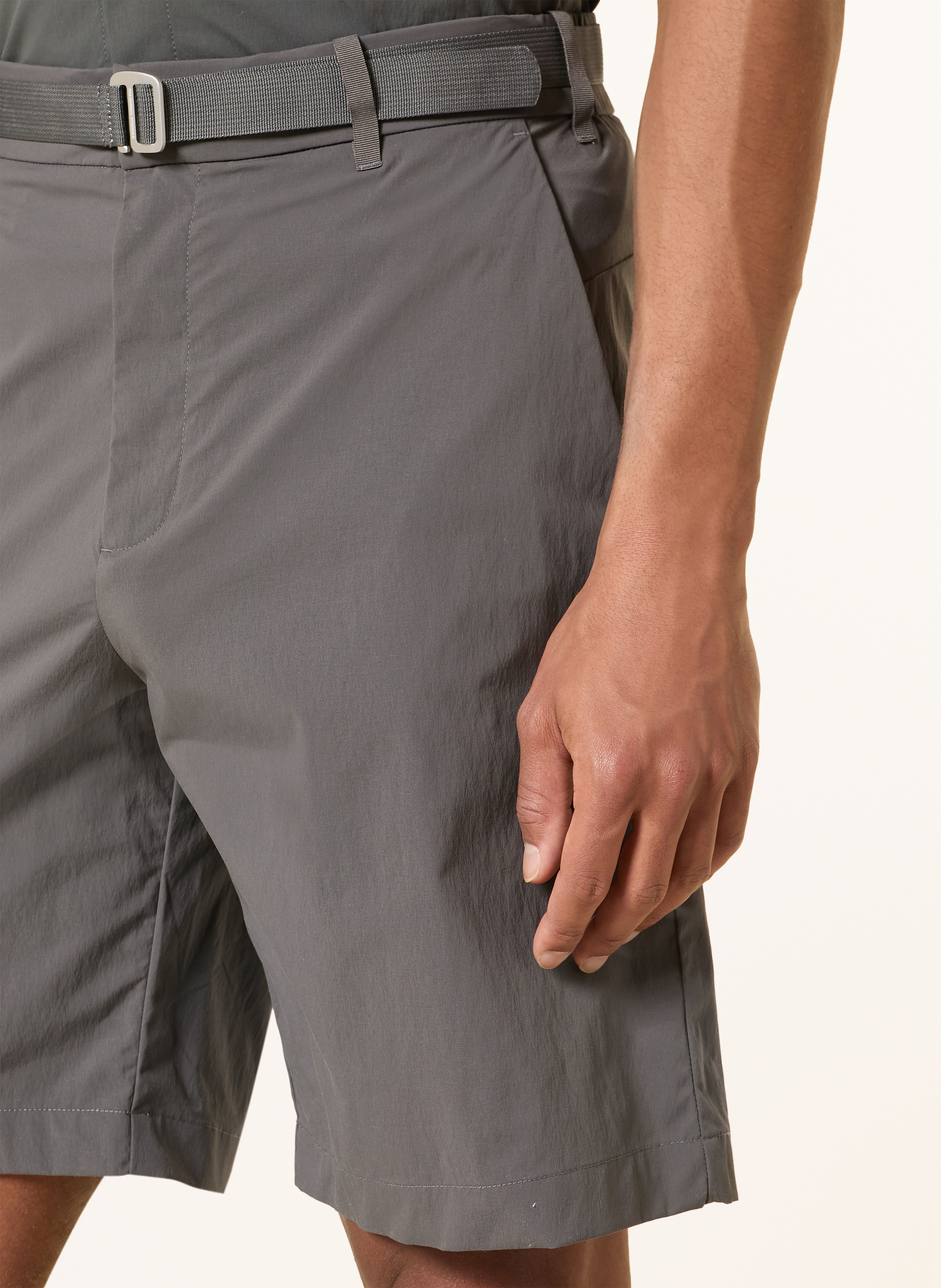 Thumbnail - Pas Normal Studios Shorts Off-Race Light Tech grau