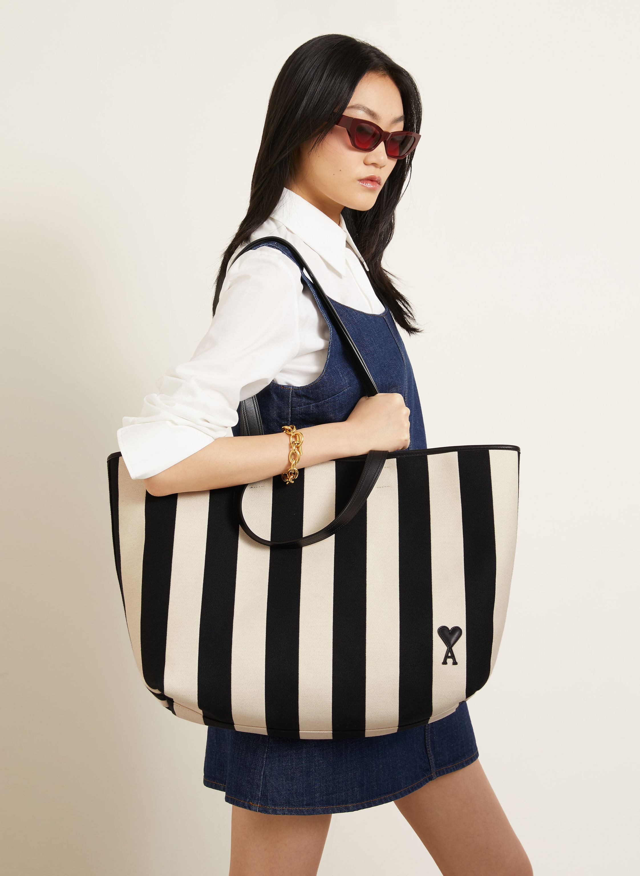 Thumbnail - Ami Paris Shopper Ami De Coeur schwarz