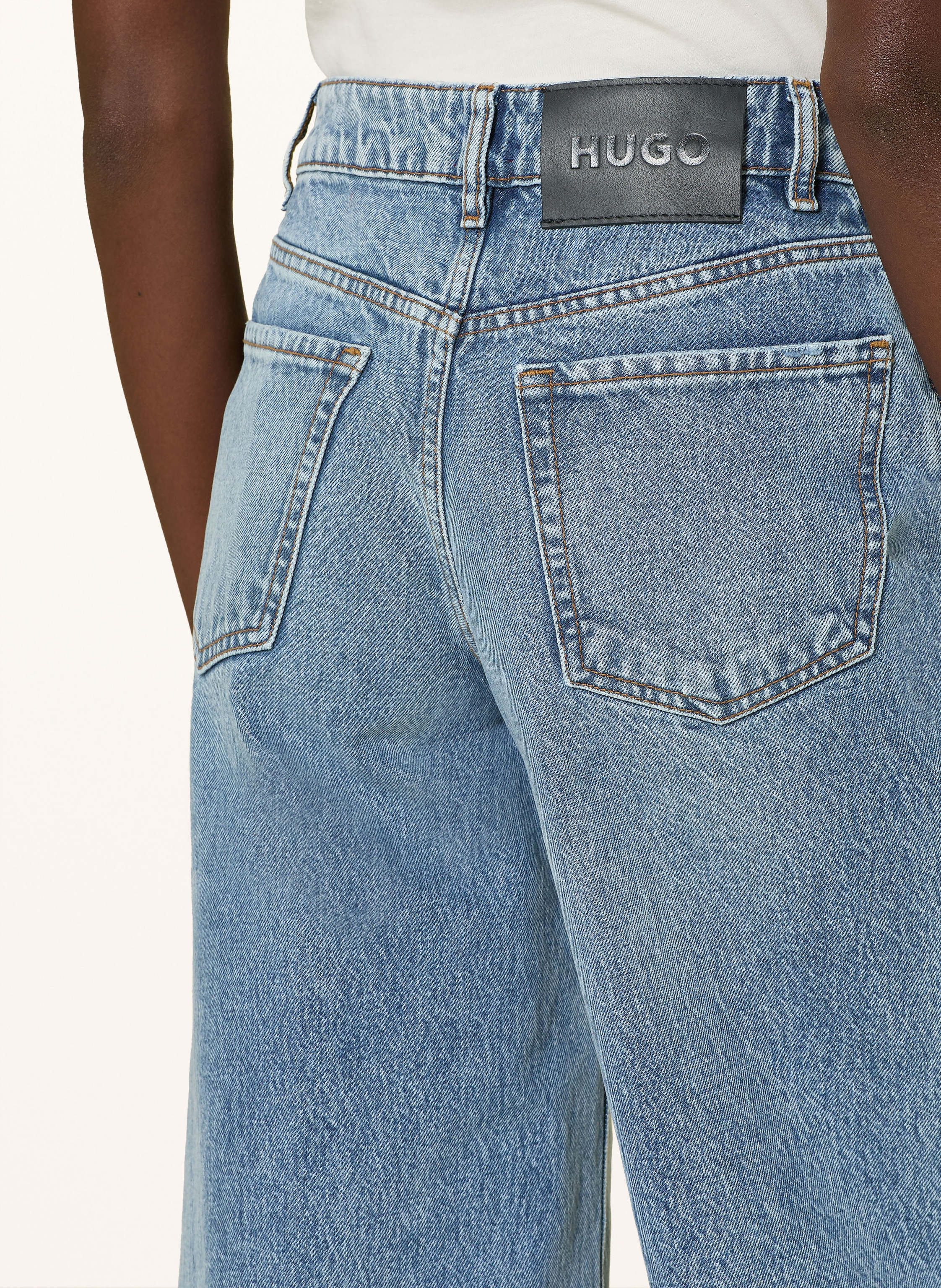 Thumbnail - Hugo Wide Leg Jeans Geredith blau