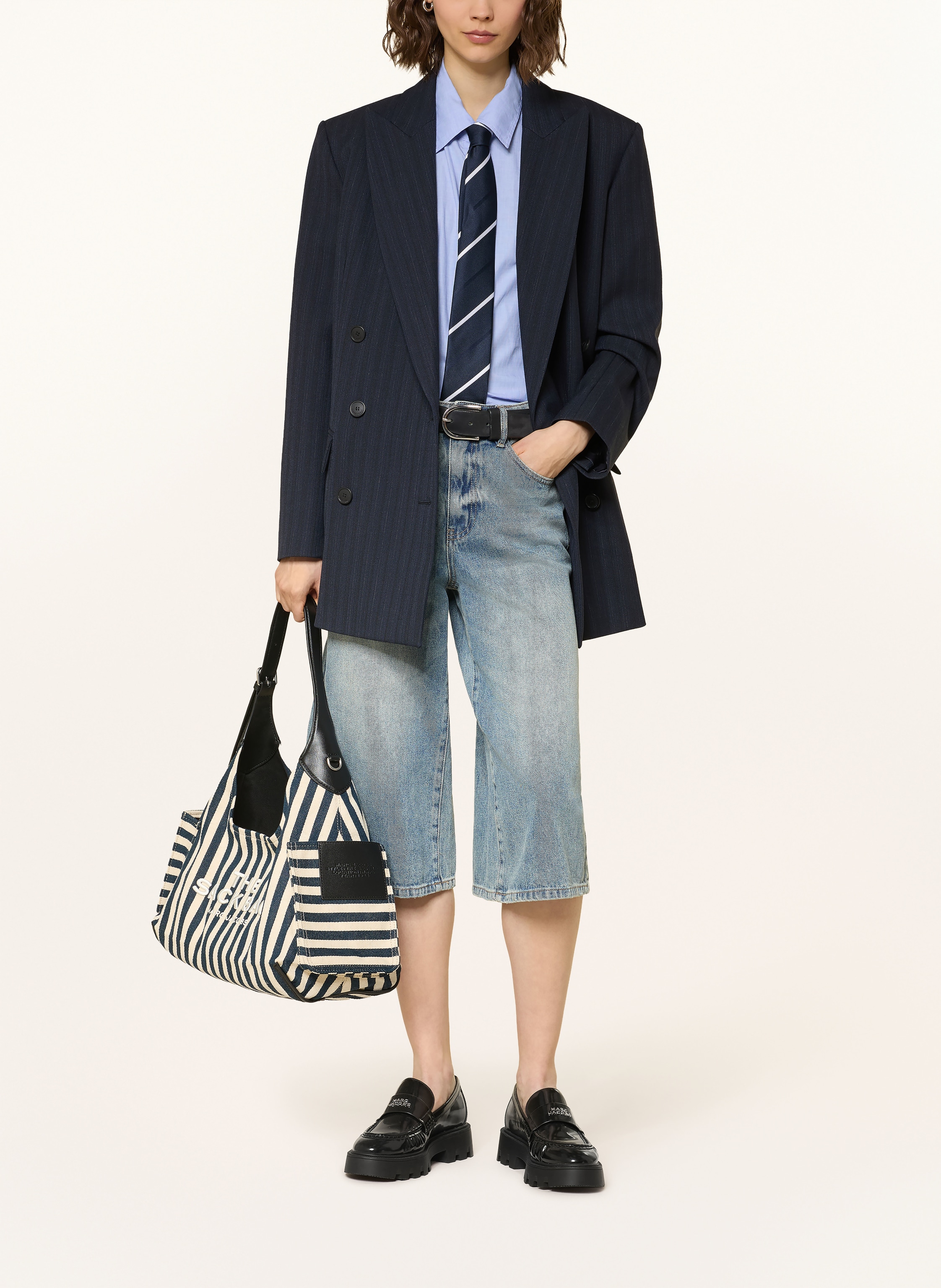 Thumbnail - Marc Jacobs Schultertasche The Stripe Canvas Belted Sack Bag blau