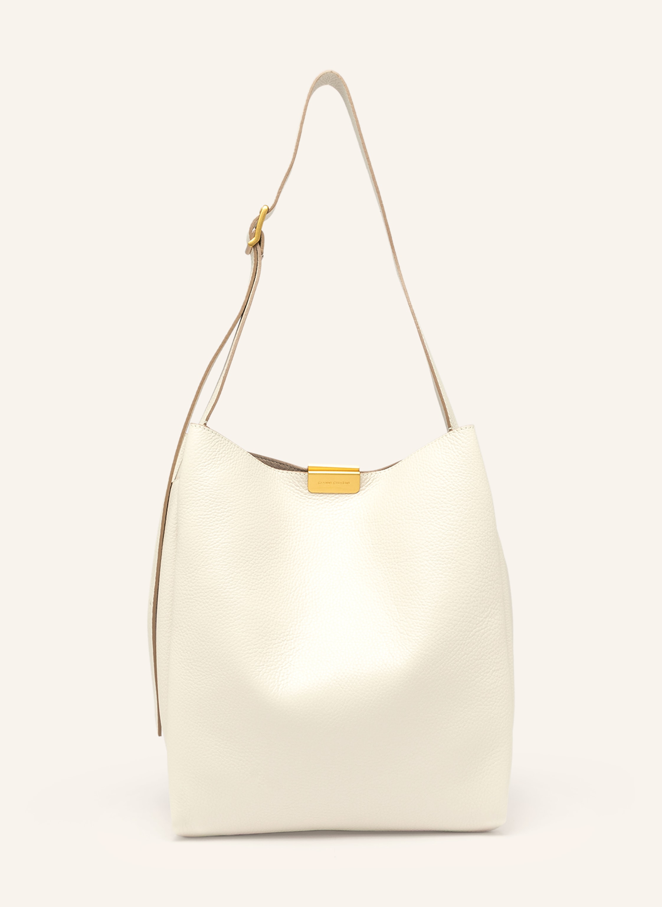 Gianni Chiarini Fixierter Schulterriemen. Längenverstellbarer Schulterriemen. Verstärkter Taschenboden. Steckschließe. Innen ein Hauptfach. Label-Wording. Genarbtes Leder. Unifarben Medium in ecru / gold