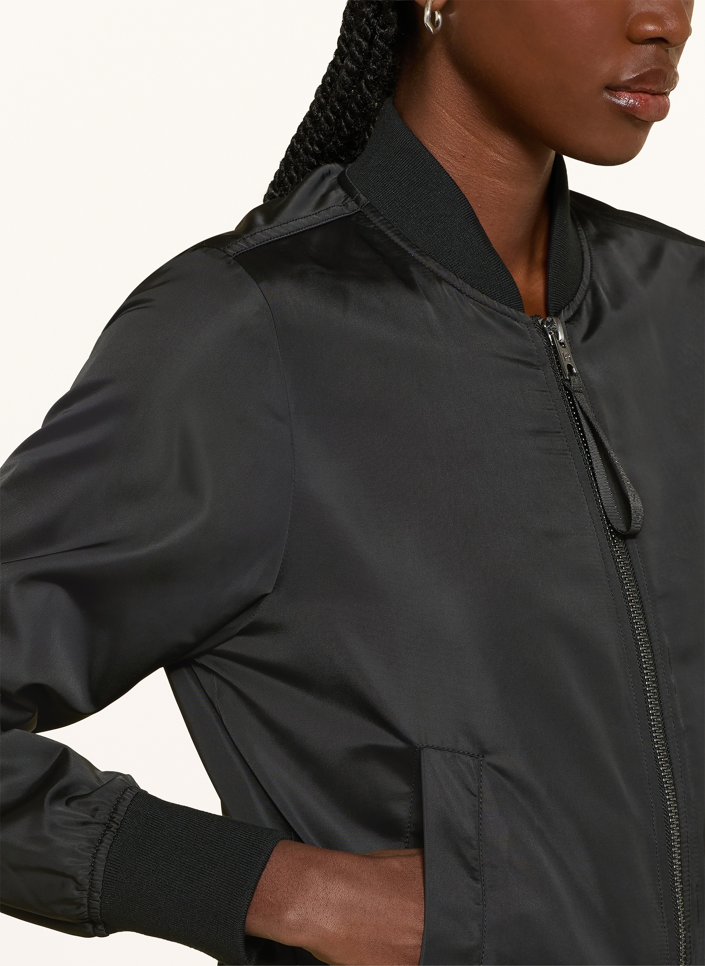 Thumbnail - Iq Studio Satinblouson schwarz