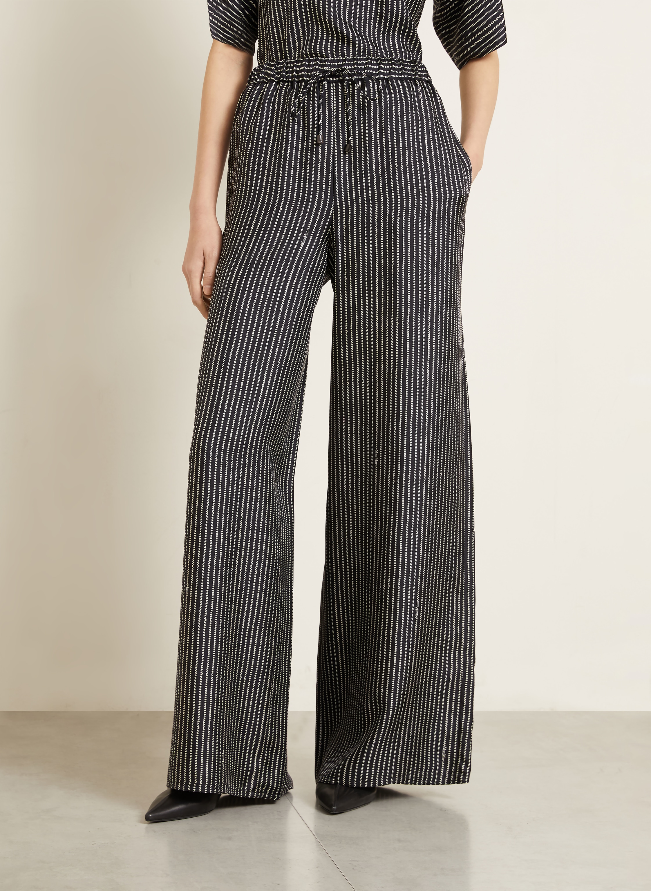 Thumbnail - Max Mara Marlenehosen Clarino Aus Seide schwarz