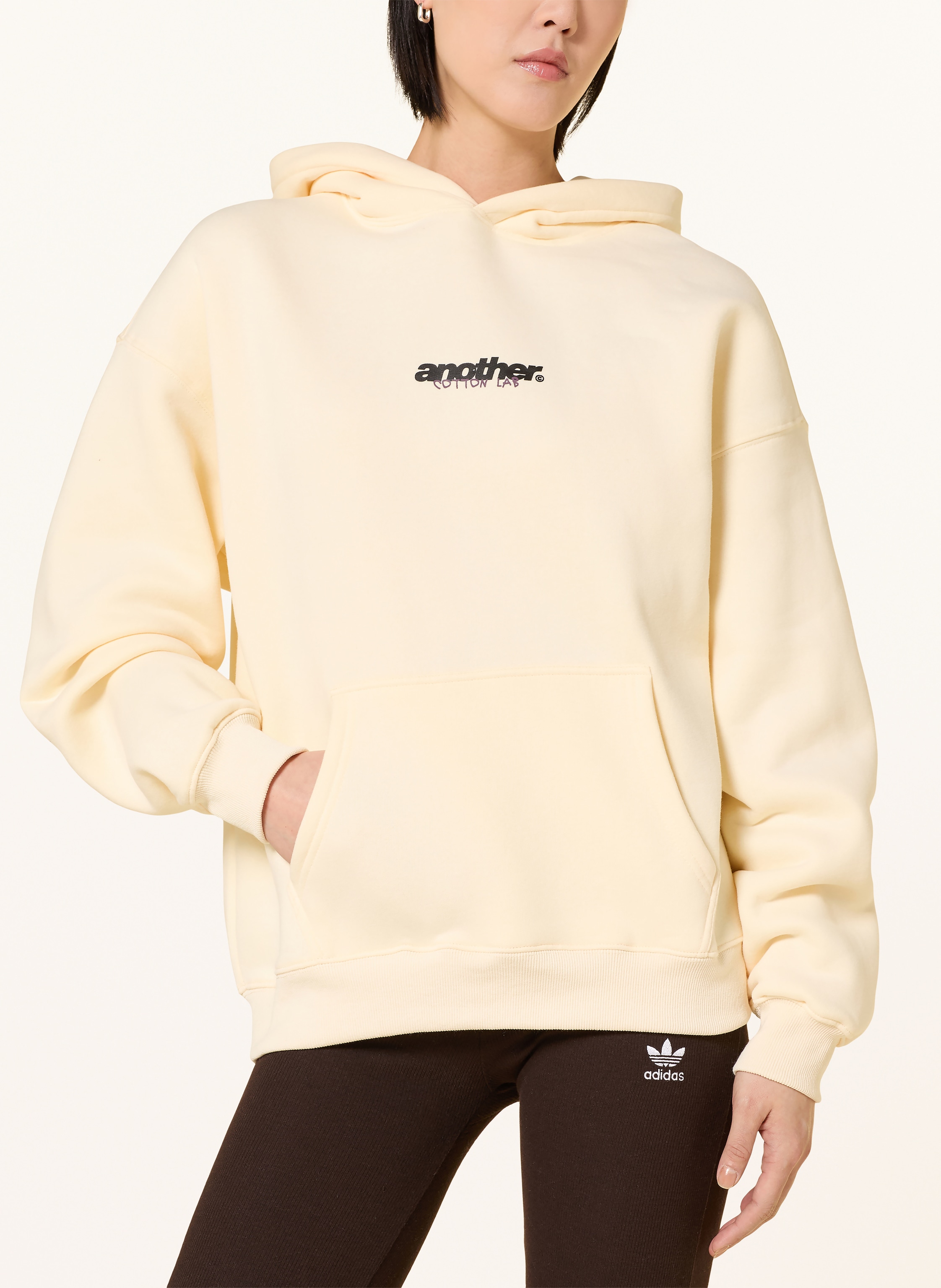 Thumbnail - Another Cotton Lab Hoodie Overpriced Flat Whites weiss