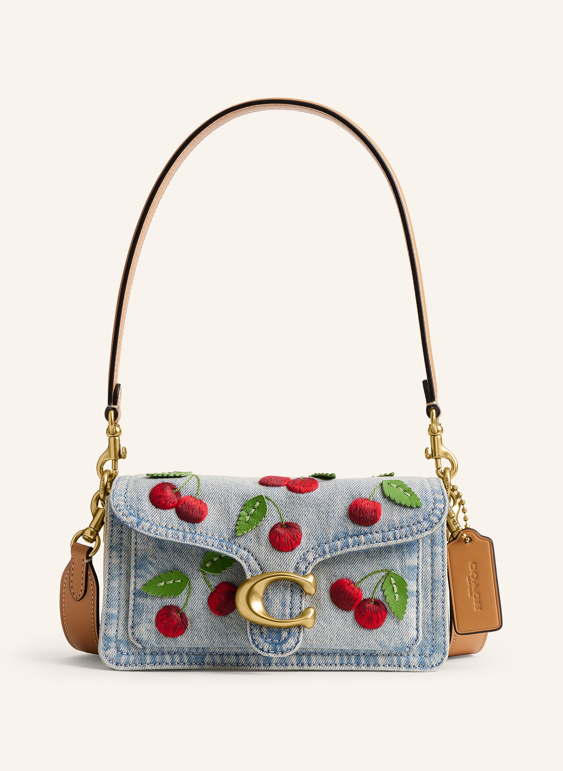 Coach Ein Innenfach mit Reißverschluss. Abnehmbarer Schulterriemen. Ein Tragegriff. Stellfüßchen. Verstärkter Taschenboden. Druckknopf. Innen drei Hauptfächer. Label-Detail. Glattleder. Textil. Allover-Must in hellblau / rot / grün