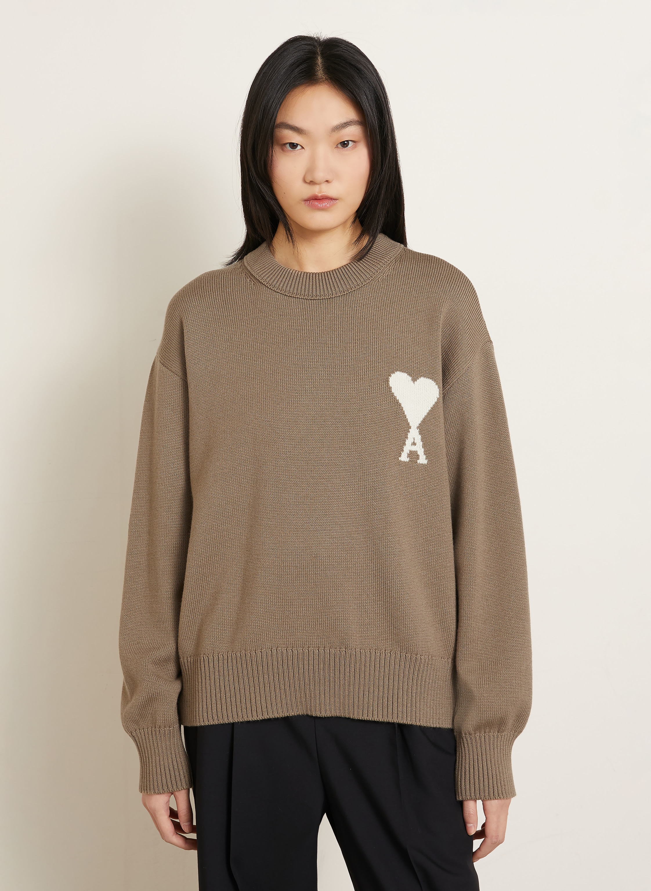Thumbnail - Ami Paris Pullover beige
