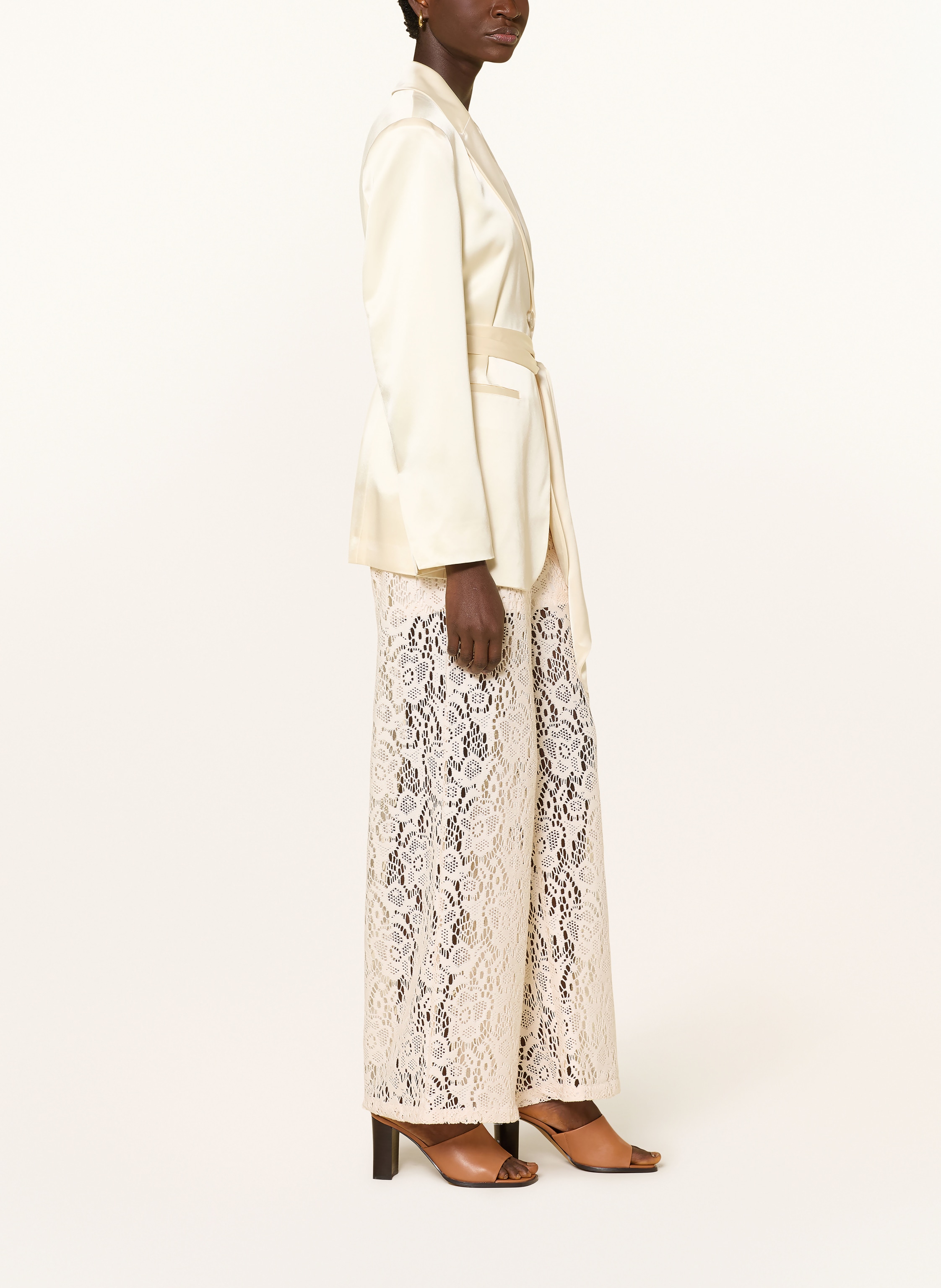 Thumbnail - Miss Lagotte Marlenehose Aus Spitze beige