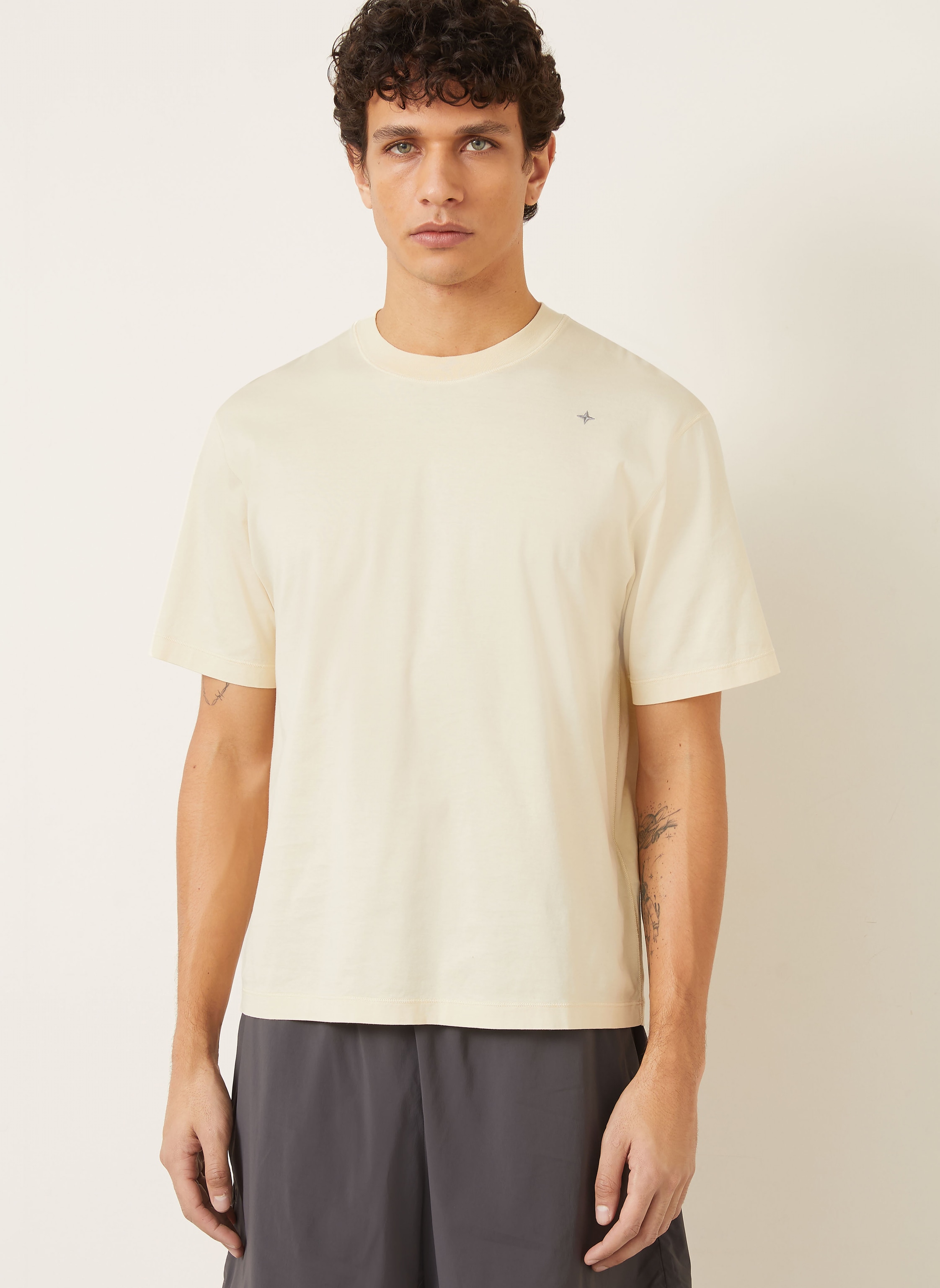 Thumbnail - Stone Island T-Shirt beige
