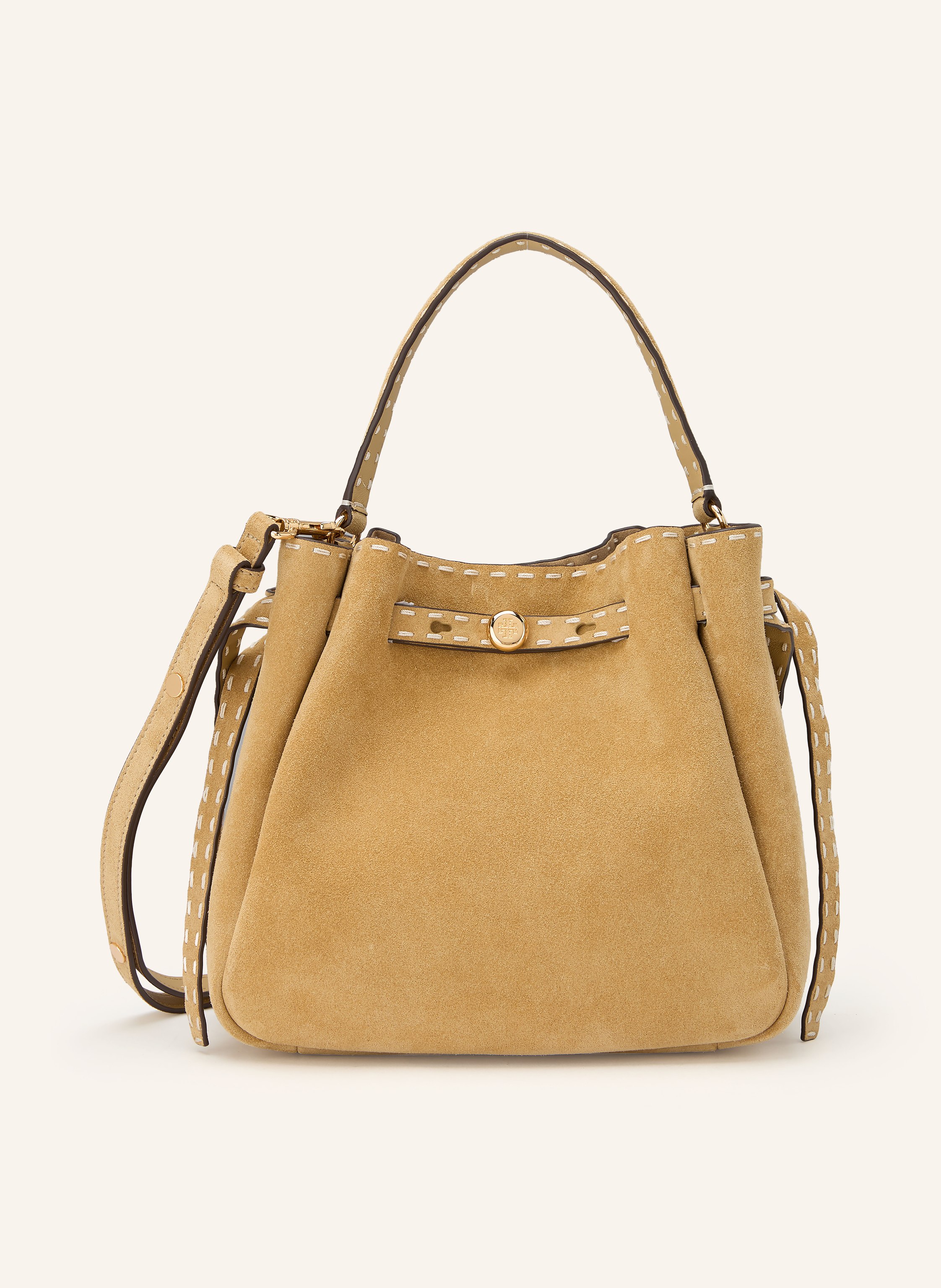 Tory Burch Ein Steckfach. Abnehmbarer Schulterriemen. Ein Tragegriff. Längenverstellbarer Schulterriemen. Magnetverschluss. Innen ein Hauptfach. Label-Detail. Aus Veloursleder. Unifarben in camel